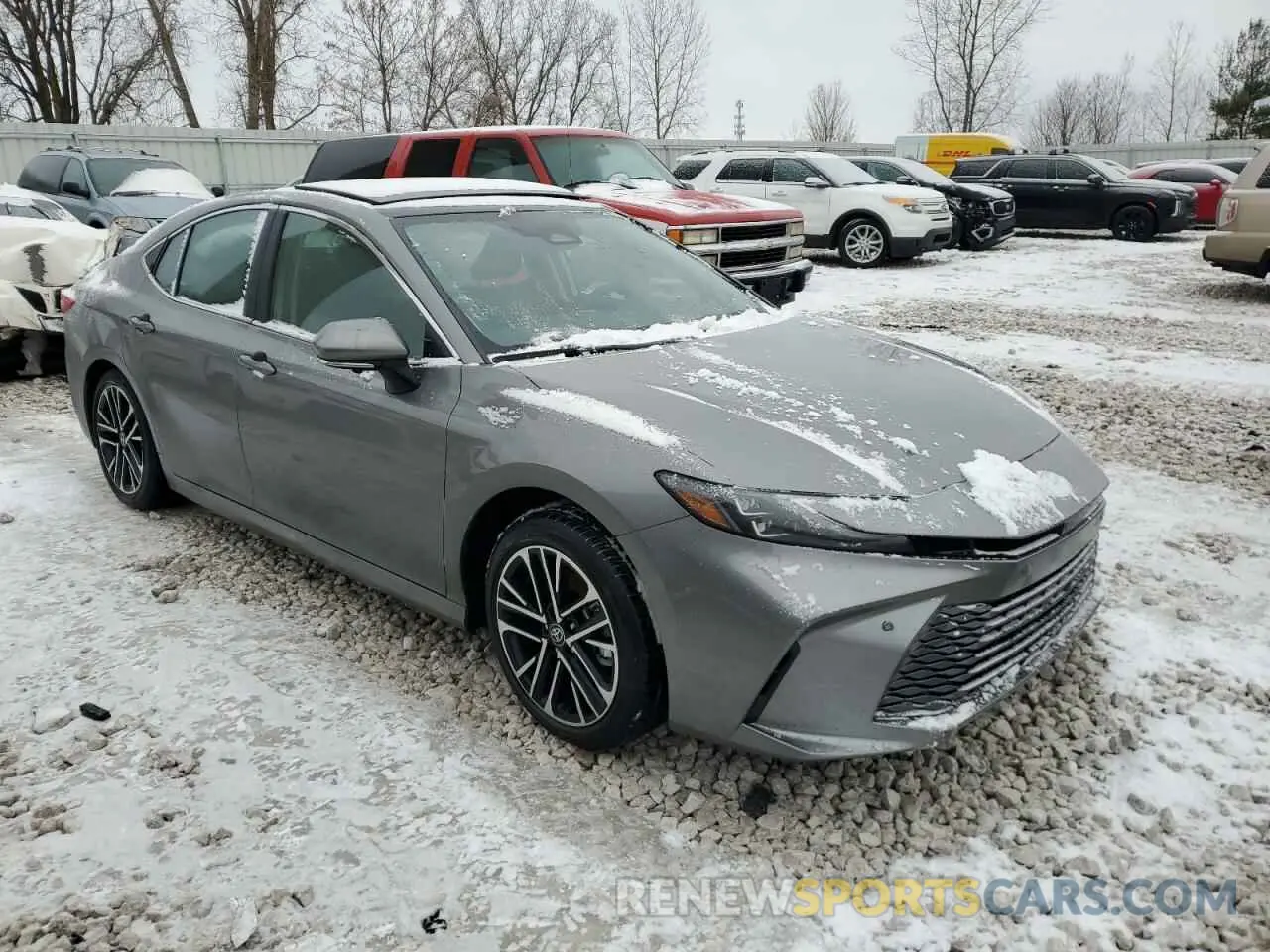 4 Фотография поврежденного автомобиля 4T1DBADK0SU523152 TOYOTA CAMRY 2025