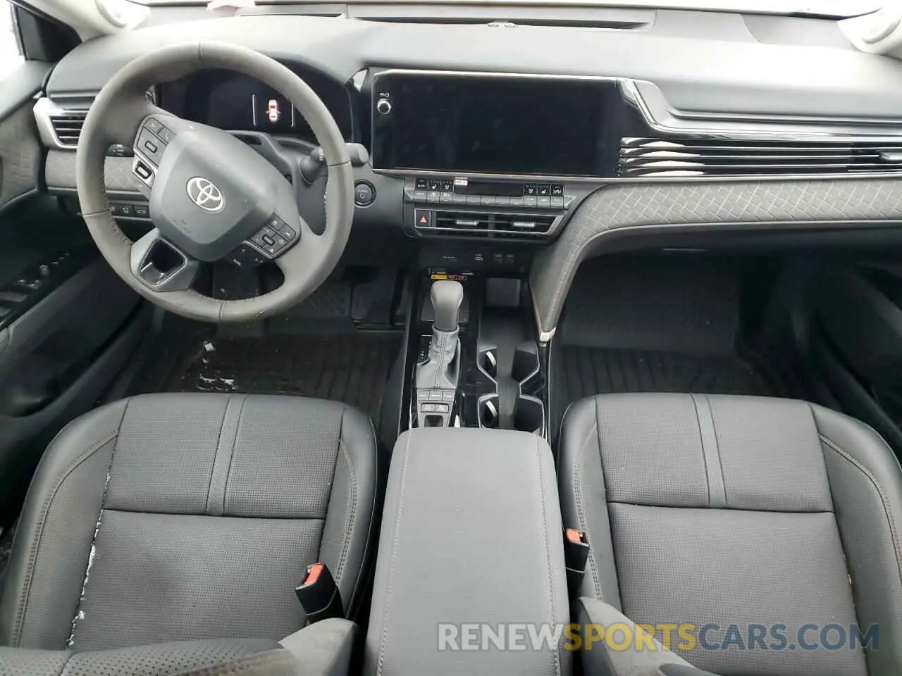 8 Фотография поврежденного автомобиля 4T1DBADK0SU523152 TOYOTA CAMRY 2025