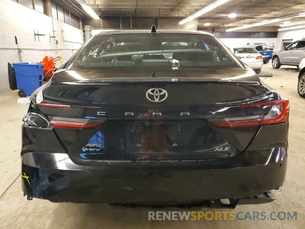 6 Фотография поврежденного автомобиля 4T1DBADK2SU009870 TOYOTA CAMRY 2025