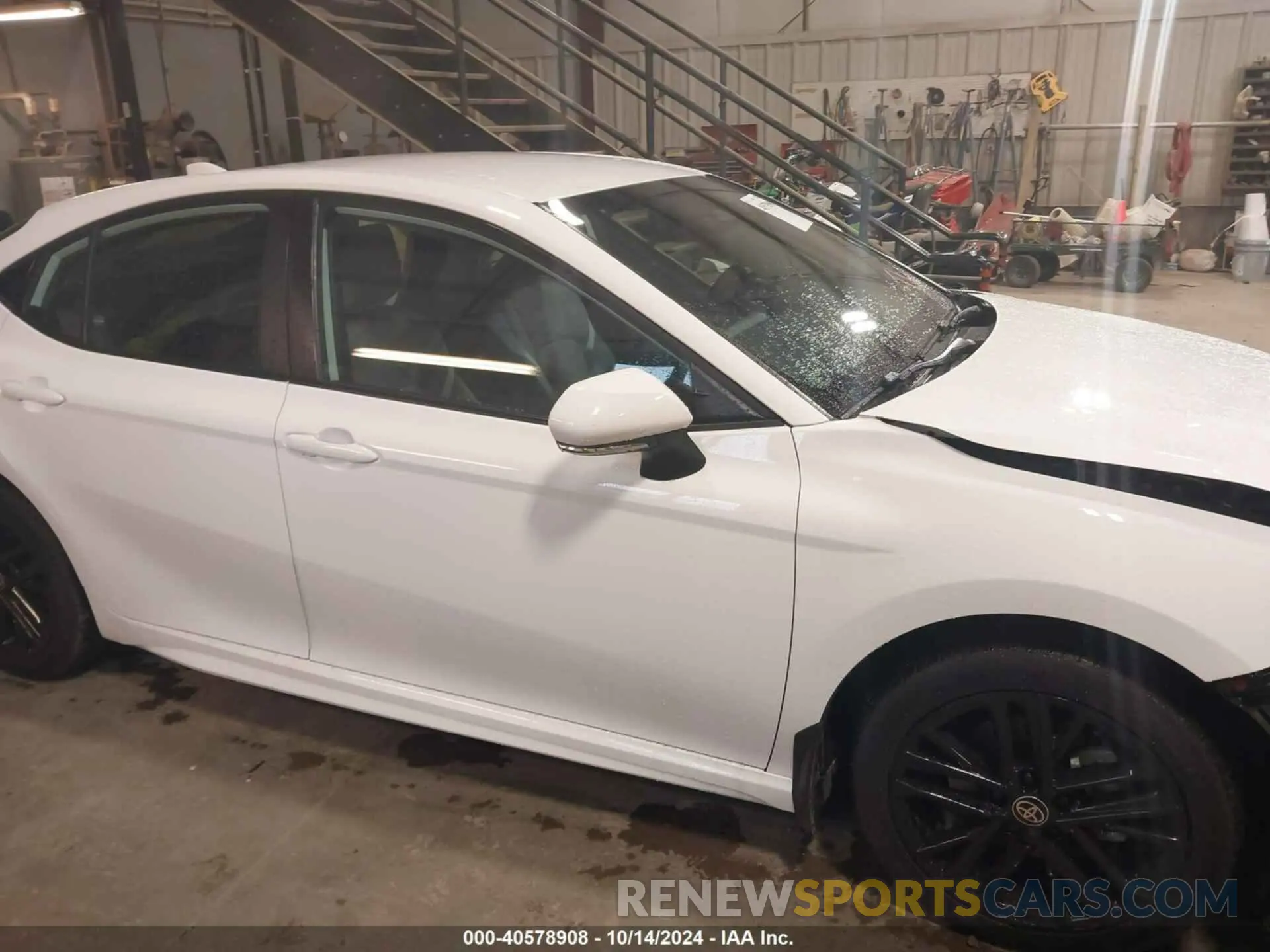 14 Photograph of a damaged car 4T1DBADK2SU508832 TOYOTA CAMRY 2025