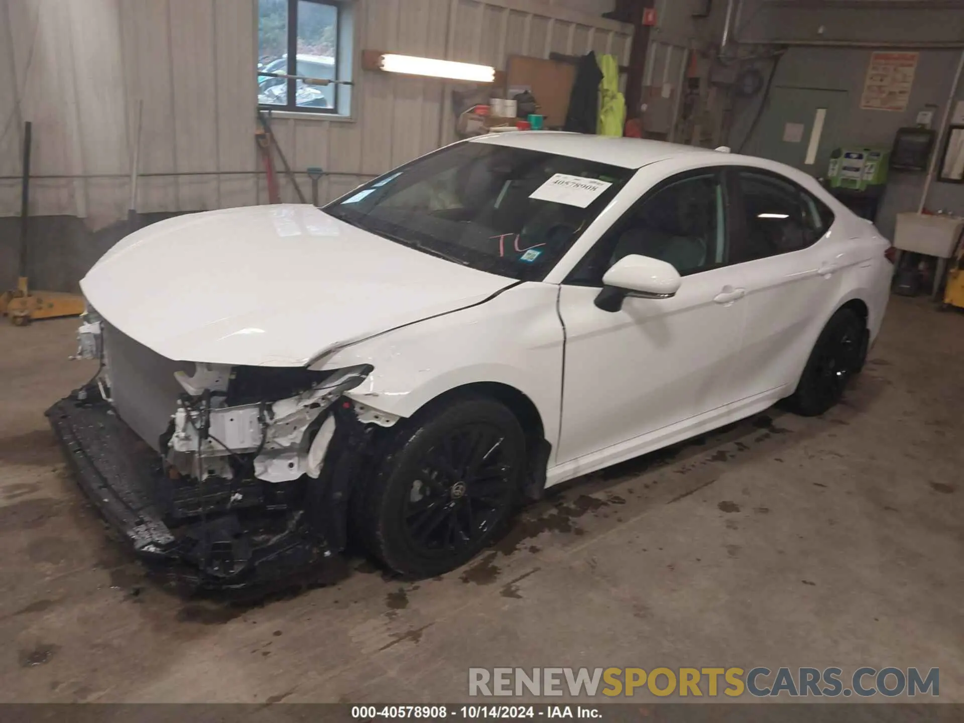 2 Photograph of a damaged car 4T1DBADK2SU508832 TOYOTA CAMRY 2025
