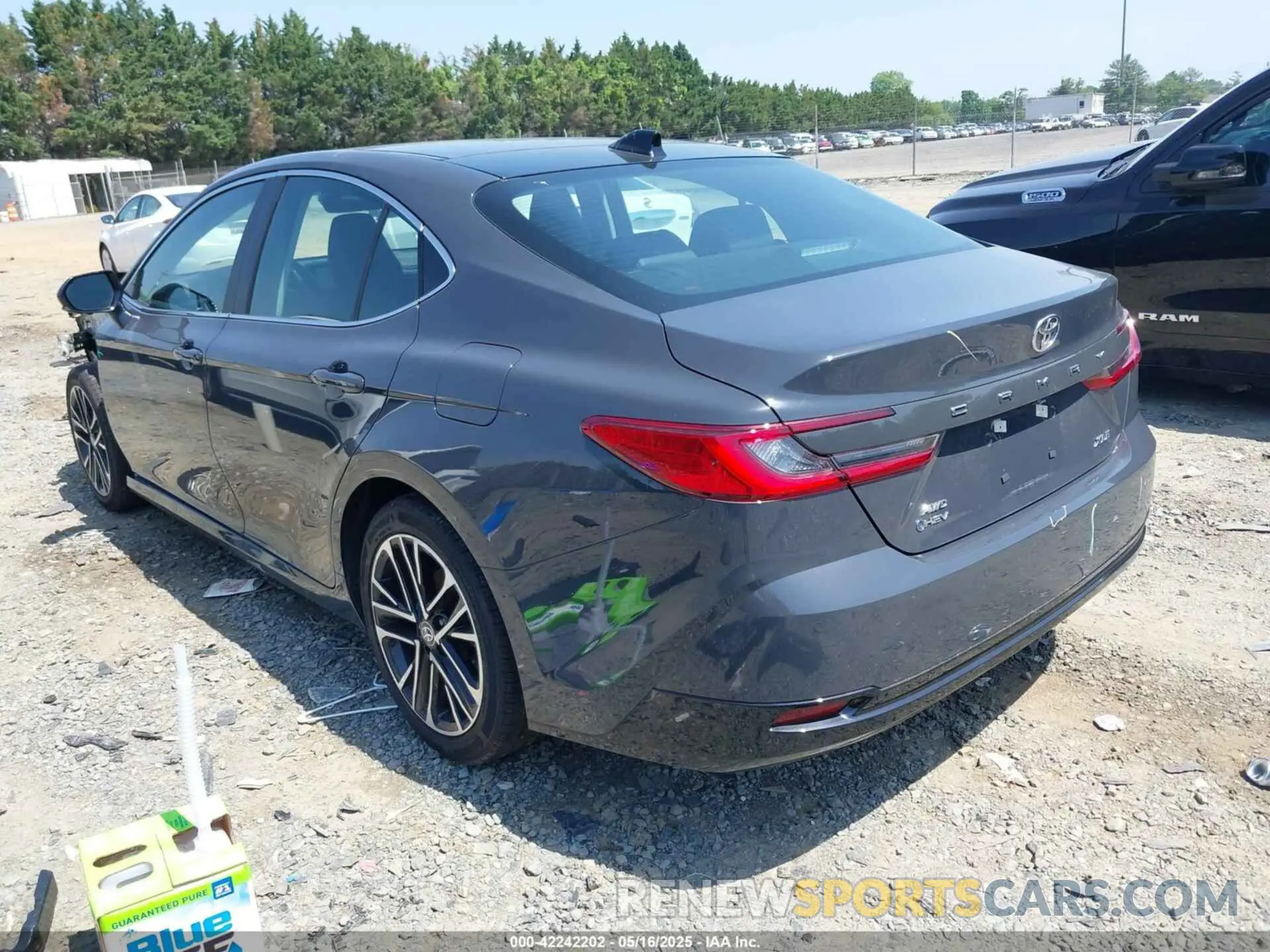 3 Photograph of a damaged car 4T1DBADK2SU509561 TOYOTA CAMRY 2025