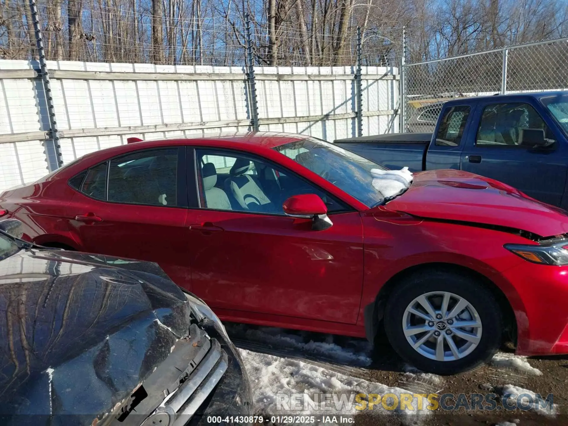 13 Фотография поврежденного автомобиля 4T1DBADK3SU011319 TOYOTA CAMRY 2025