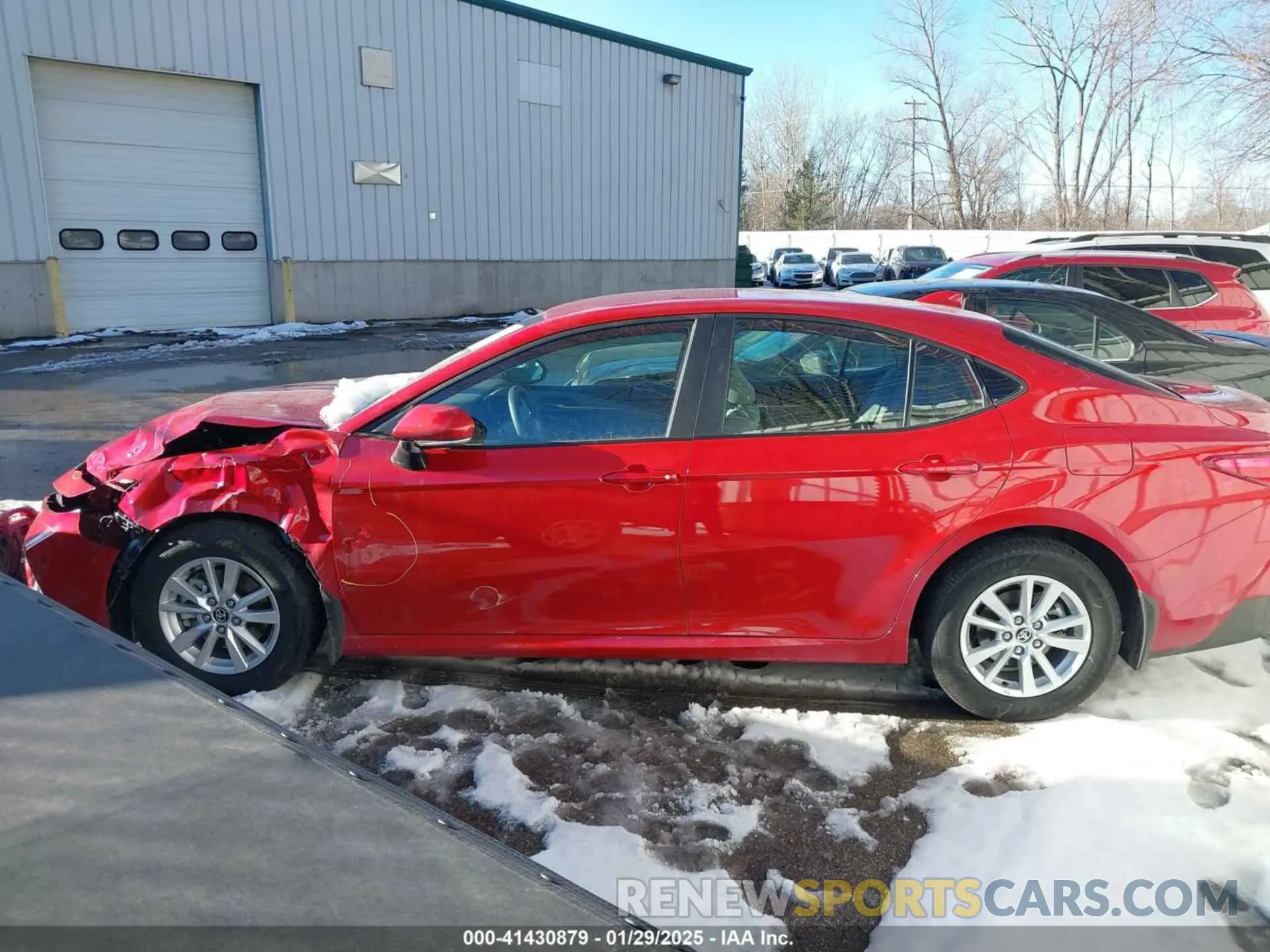 14 Фотография поврежденного автомобиля 4T1DBADK3SU011319 TOYOTA CAMRY 2025