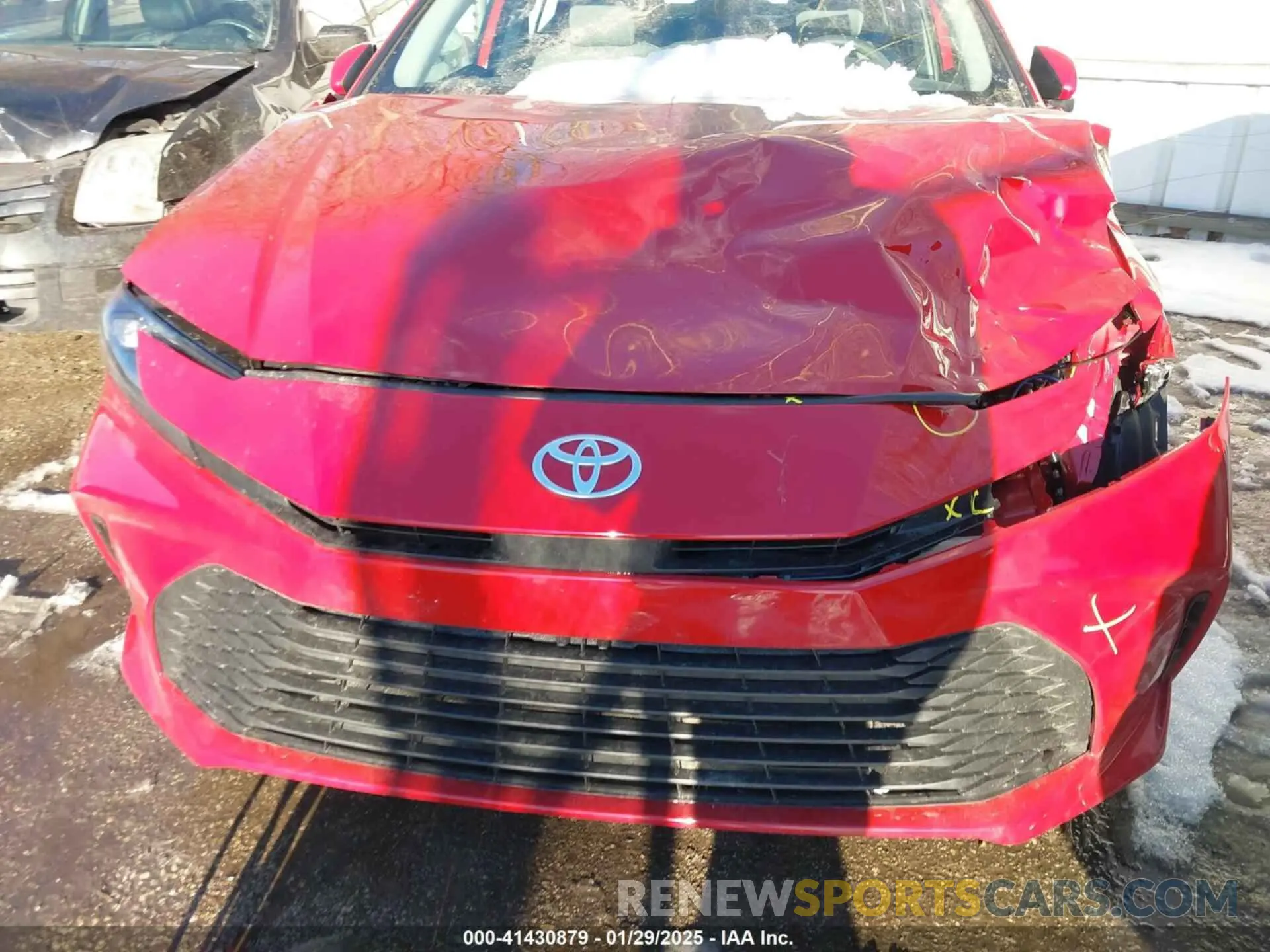 18 Фотография поврежденного автомобиля 4T1DBADK3SU011319 TOYOTA CAMRY 2025