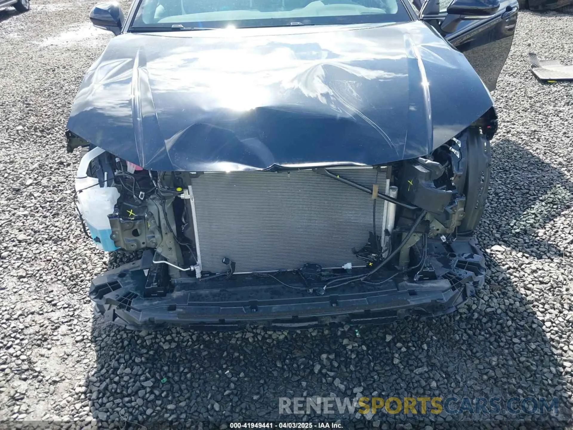 6 Фотография поврежденного автомобиля 4T1DBADK4SU011099 TOYOTA CAMRY 2025