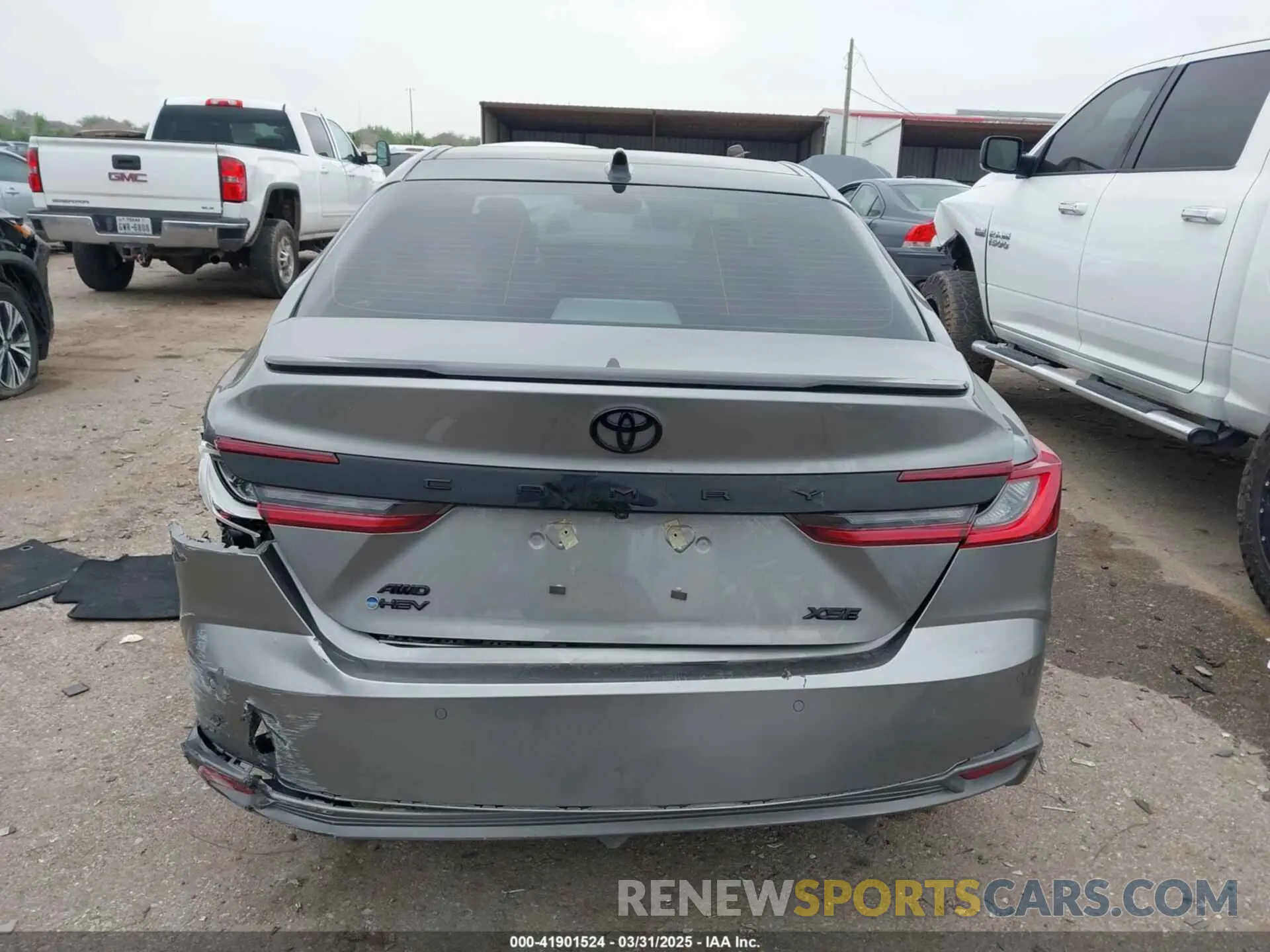 17 Photograph of a damaged car 4T1DBADK4SU514096 TOYOTA CAMRY 2025