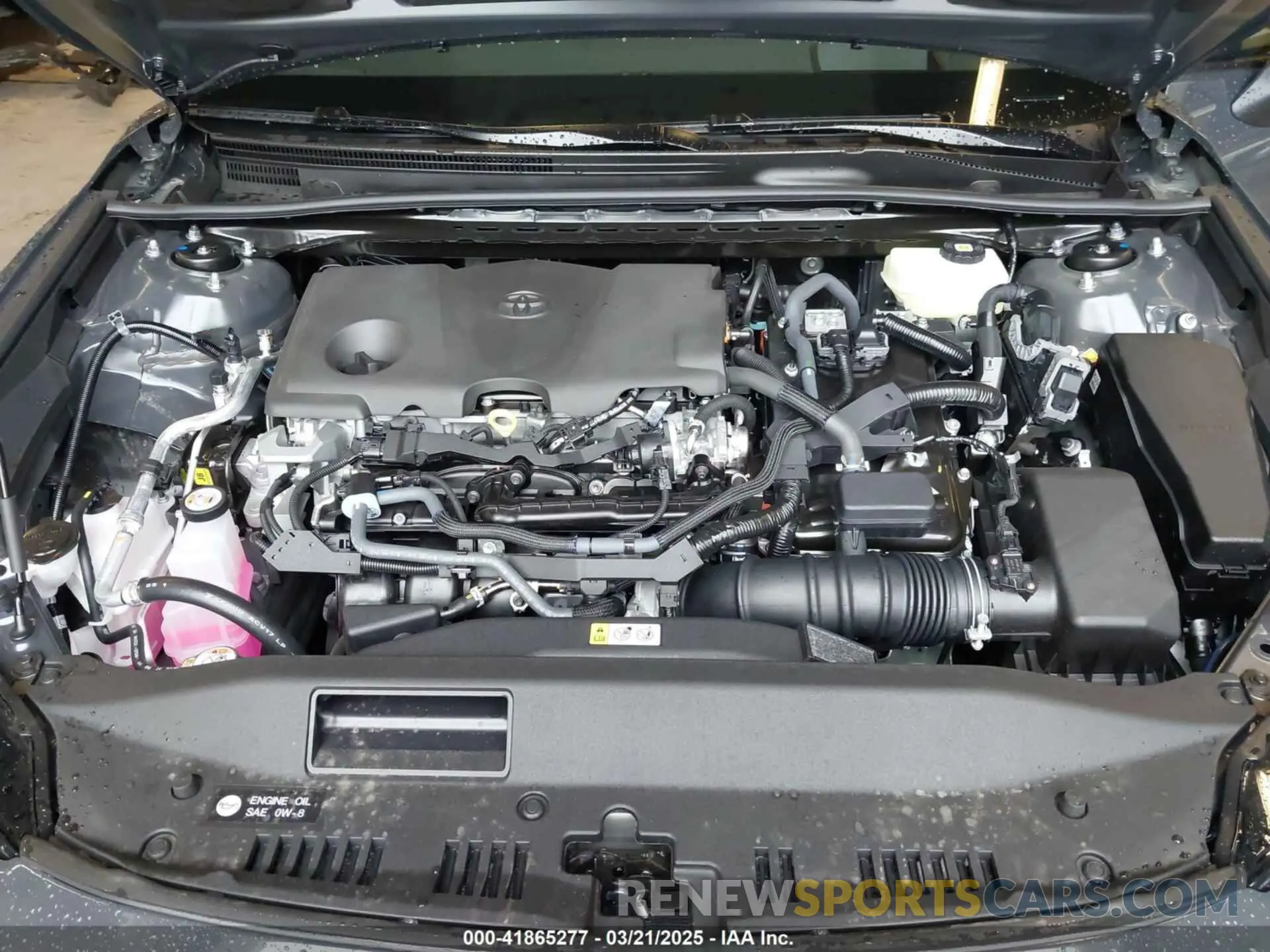 10 Фотография поврежденного автомобиля 4T1DBADK4SU520156 TOYOTA CAMRY 2025