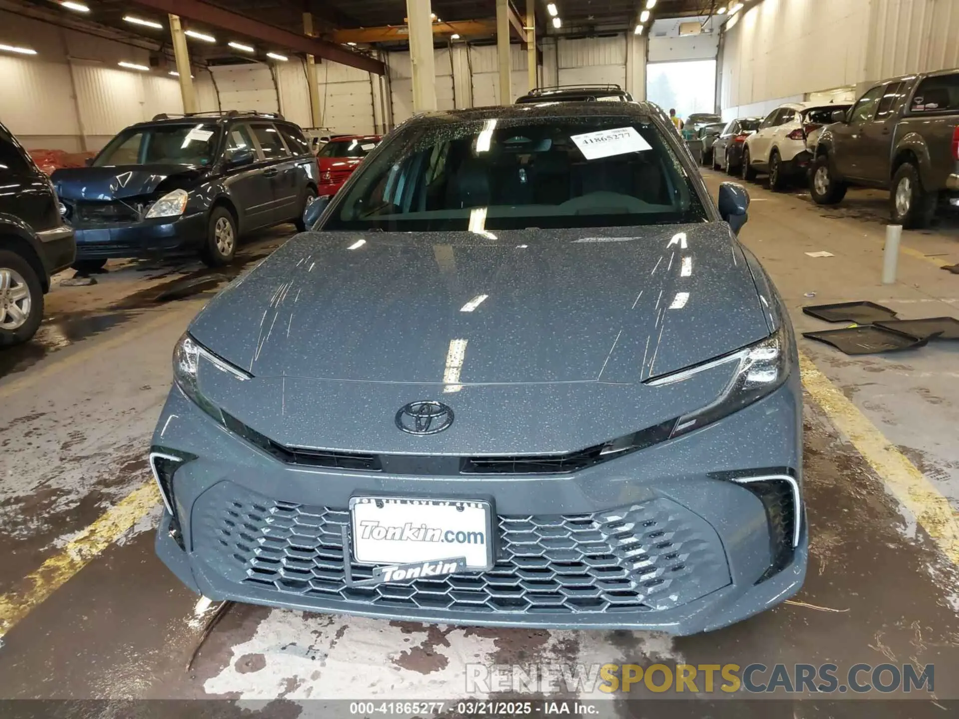 13 Фотография поврежденного автомобиля 4T1DBADK4SU520156 TOYOTA CAMRY 2025