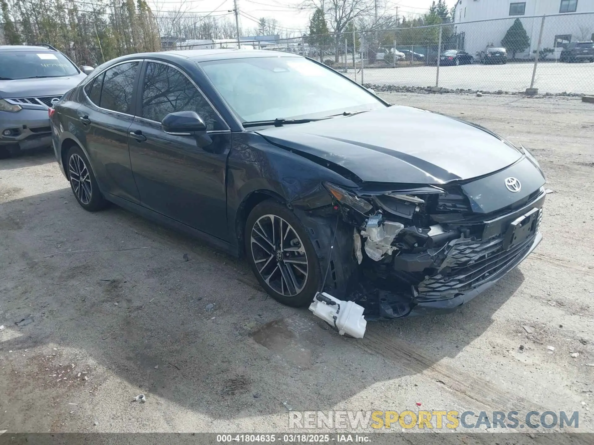 1 Фотография поврежденного автомобиля 4T1DBADK5SU502197 TOYOTA CAMRY 2025