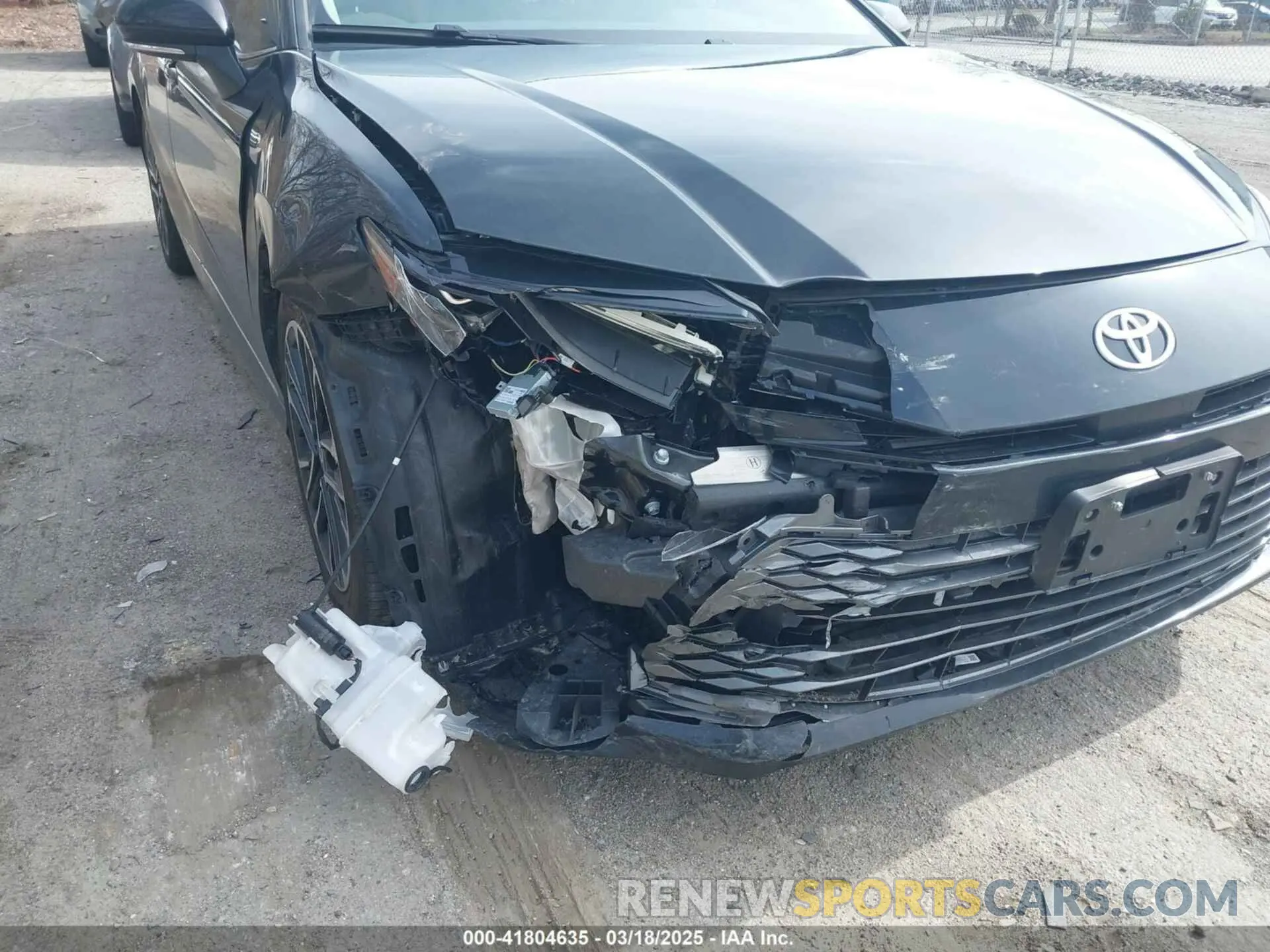 6 Фотография поврежденного автомобиля 4T1DBADK5SU502197 TOYOTA CAMRY 2025
