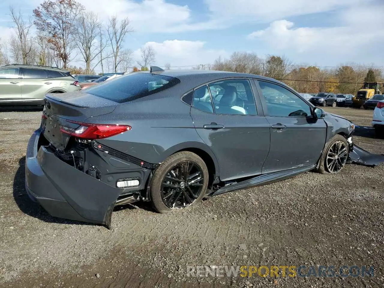 3 Фотография поврежденного автомобиля 4T1DBADK5SU508579 TOYOTA CAMRY 2025