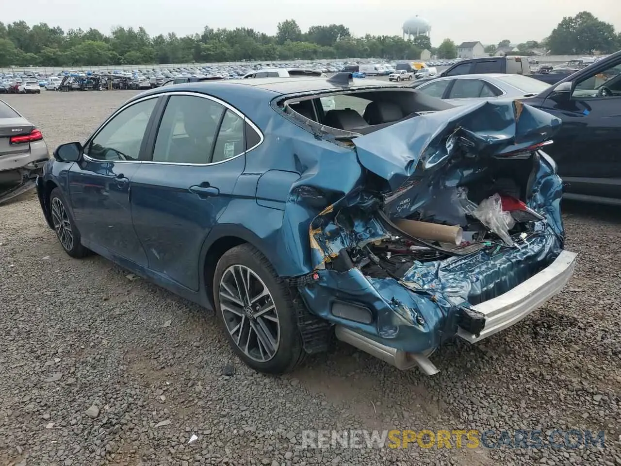 2 Photograph of a damaged car 4T1DBADK5SU529397 TOYOTA CAMRY 2025