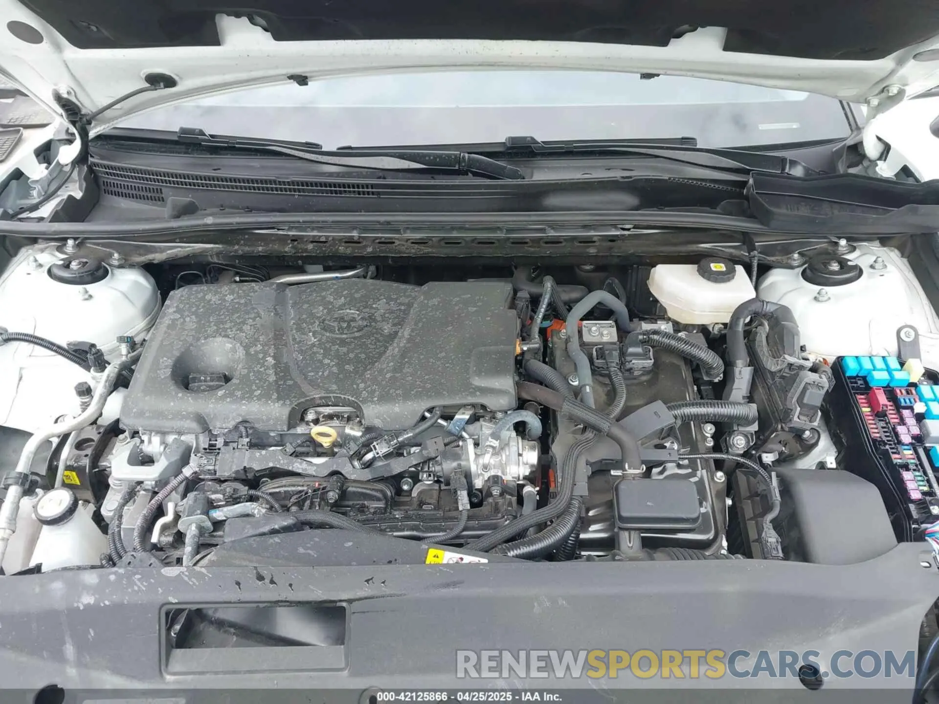 10 Photograph of a damaged car 4T1DBADK6SU002775 TOYOTA CAMRY 2025