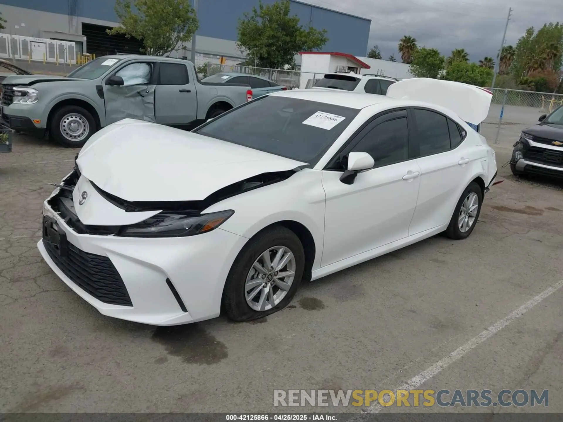2 Photograph of a damaged car 4T1DBADK6SU002775 TOYOTA CAMRY 2025