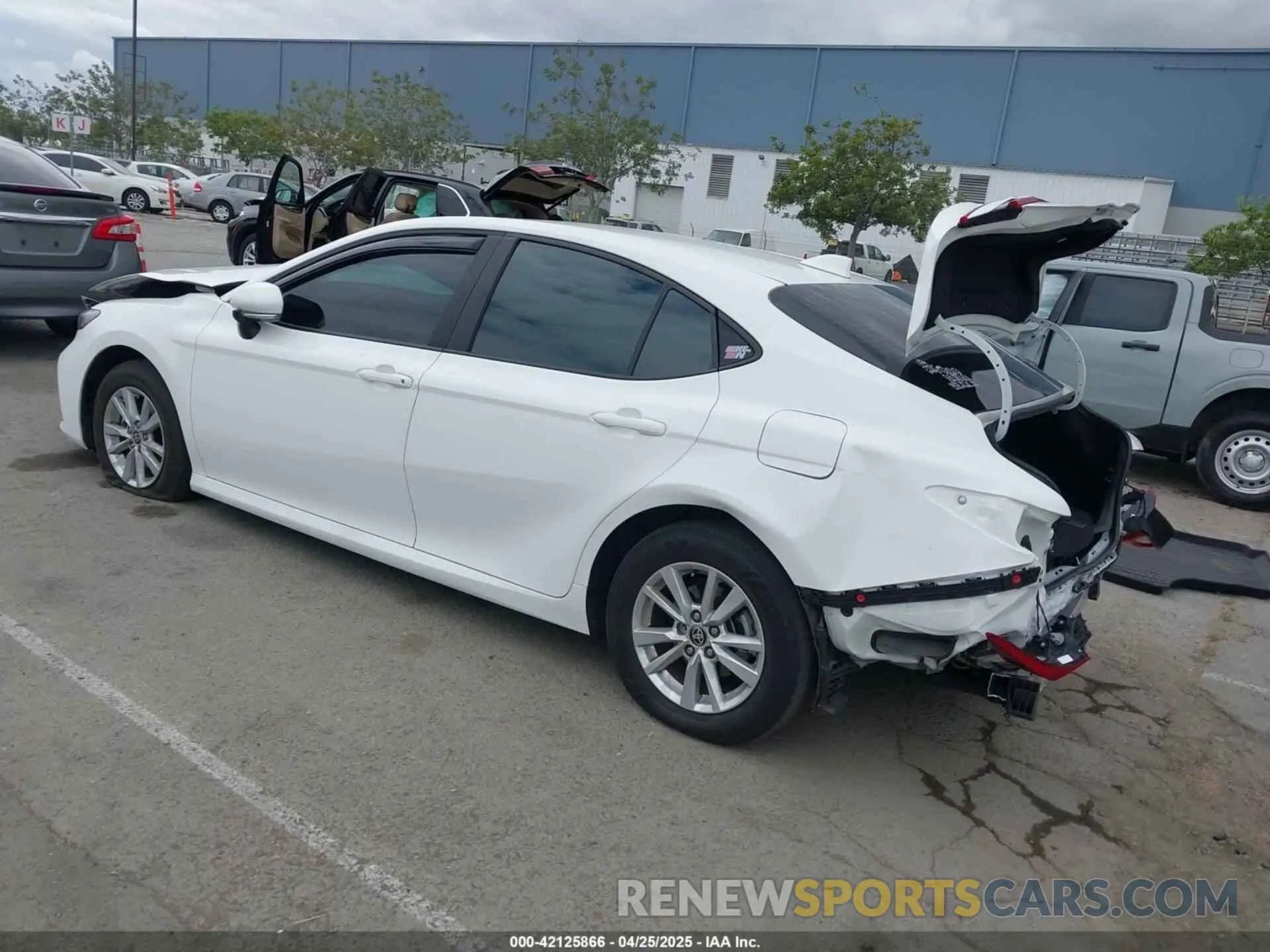 3 Photograph of a damaged car 4T1DBADK6SU002775 TOYOTA CAMRY 2025