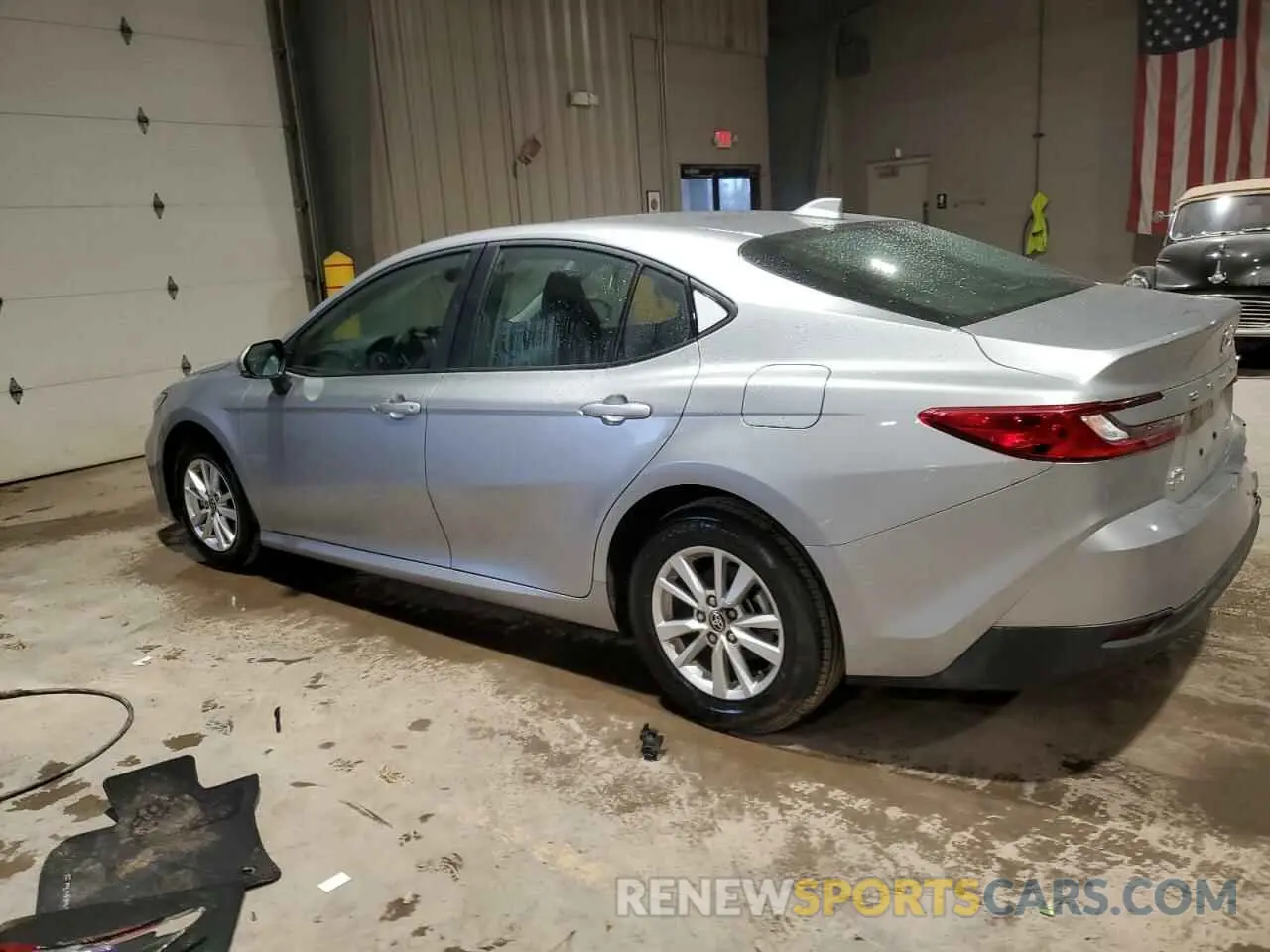 2 Photograph of a damaged car 4T1DBADK6SU500264 TOYOTA CAMRY 2025