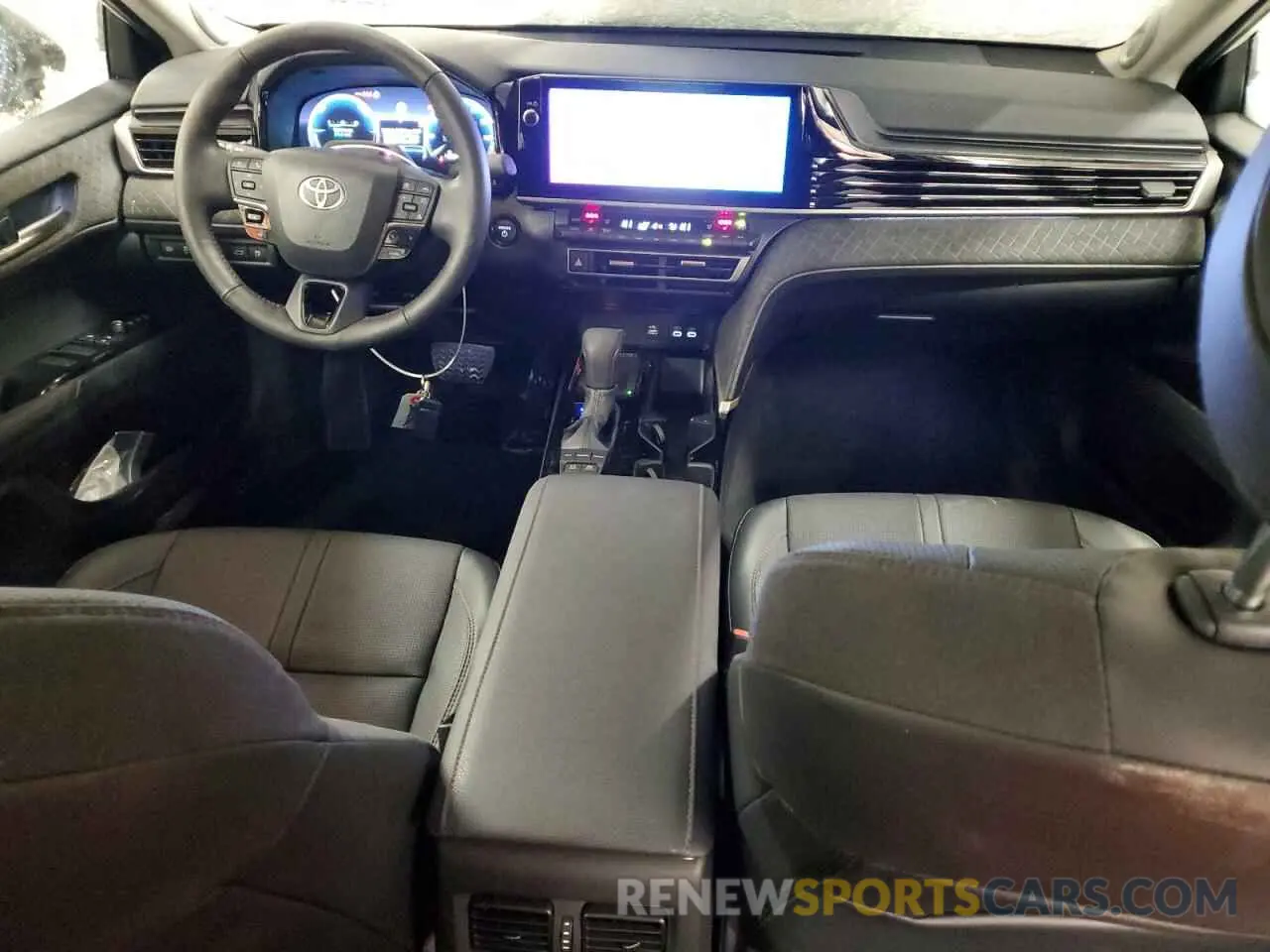 8 Фотография поврежденного автомобиля 4T1DBADK6SU516559 TOYOTA CAMRY 2025