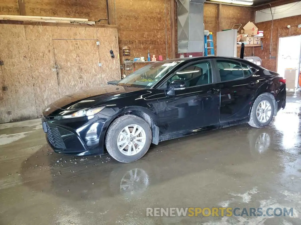 1 Photograph of a damaged car 4T1DBADK6SU517842 TOYOTA CAMRY 2025