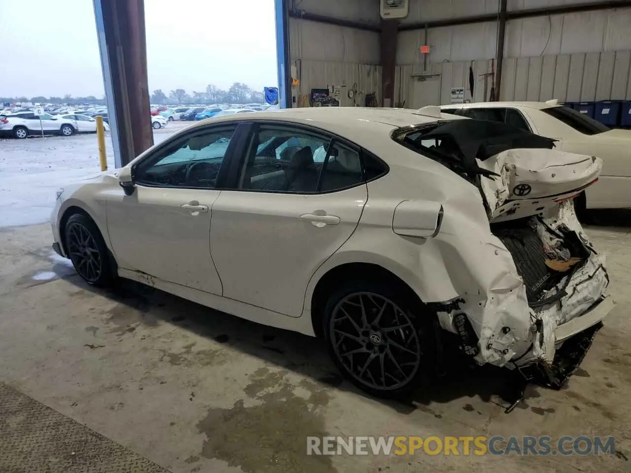 2 Фотография поврежденного автомобиля 4T1DBADK7SU005121 TOYOTA CAMRY 2025