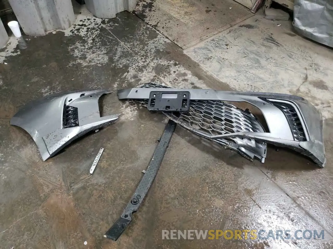 12 Фотография поврежденного автомобиля 4T1DBADK7SU510141 TOYOTA CAMRY 2025