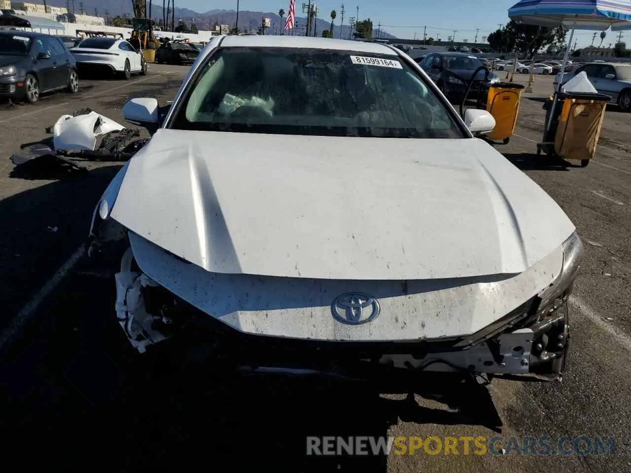 5 Photograph of a damaged car 4T1DBADK8SU506485 TOYOTA CAMRY 2025