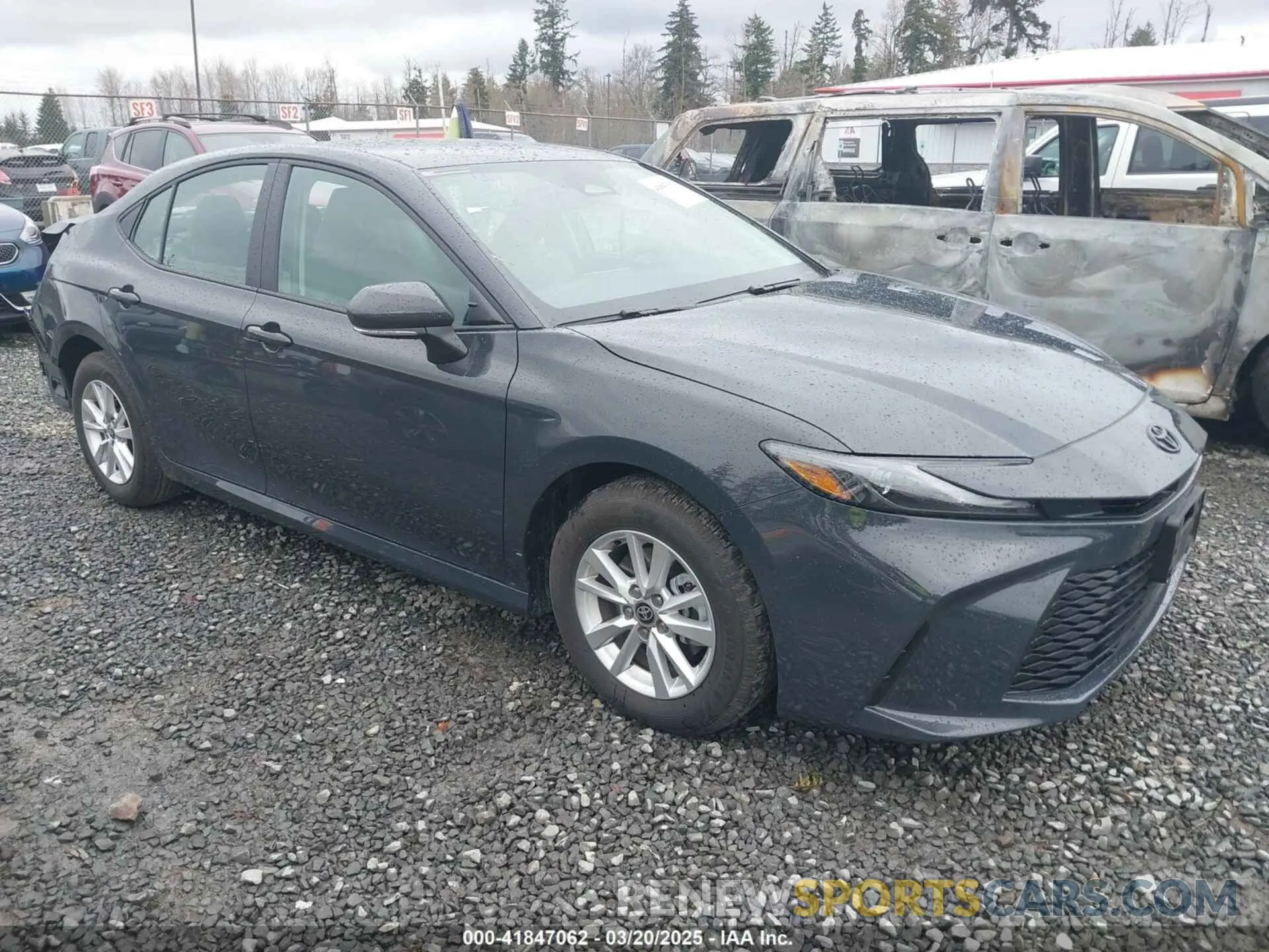 1 Фотография поврежденного автомобиля 4T1DBADK8SU516255 TOYOTA CAMRY 2025