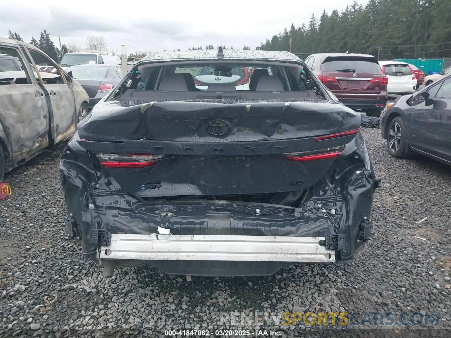 6 Фотография поврежденного автомобиля 4T1DBADK8SU516255 TOYOTA CAMRY 2025