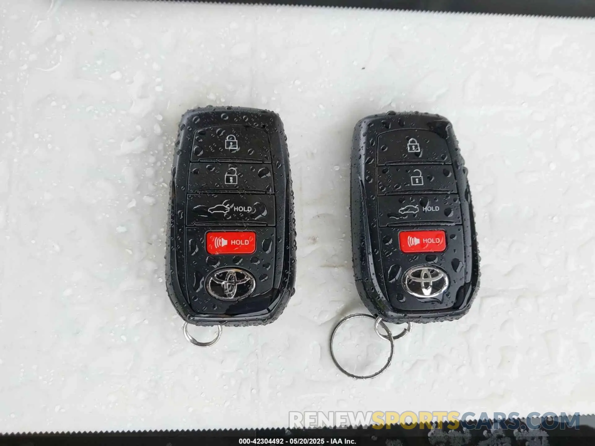 11 Фотография поврежденного автомобиля 4T1DBADK8SU520855 TOYOTA CAMRY 2025