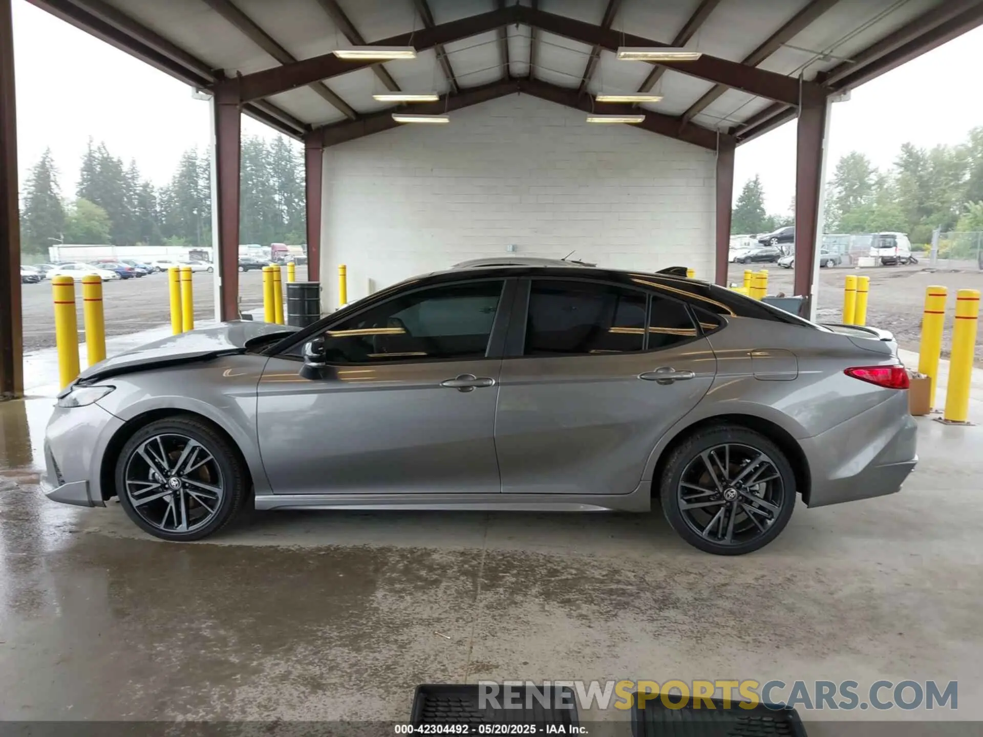 14 Фотография поврежденного автомобиля 4T1DBADK8SU520855 TOYOTA CAMRY 2025