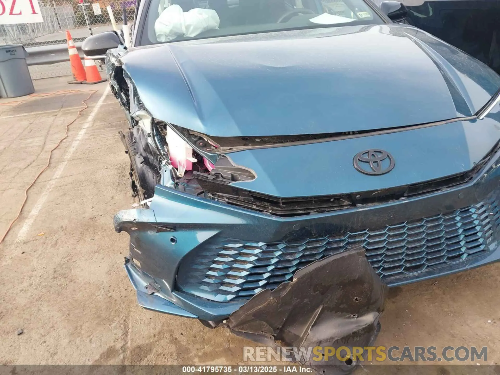 19 Photograph of a damaged car 4T1DBADK9SU005931 TOYOTA CAMRY 2025