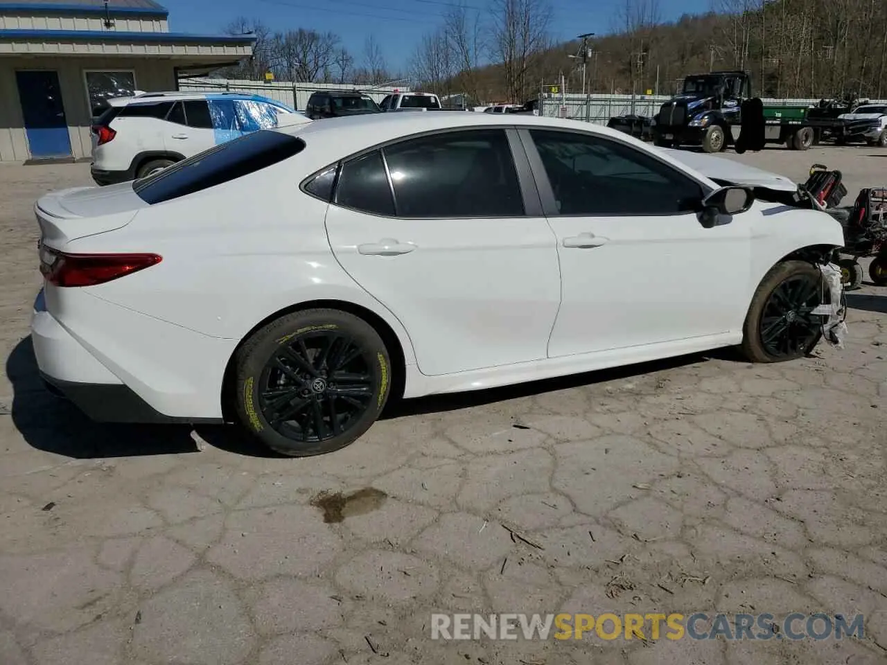 3 Photograph of a damaged car 4T1DBADK9SU512604 TOYOTA CAMRY 2025