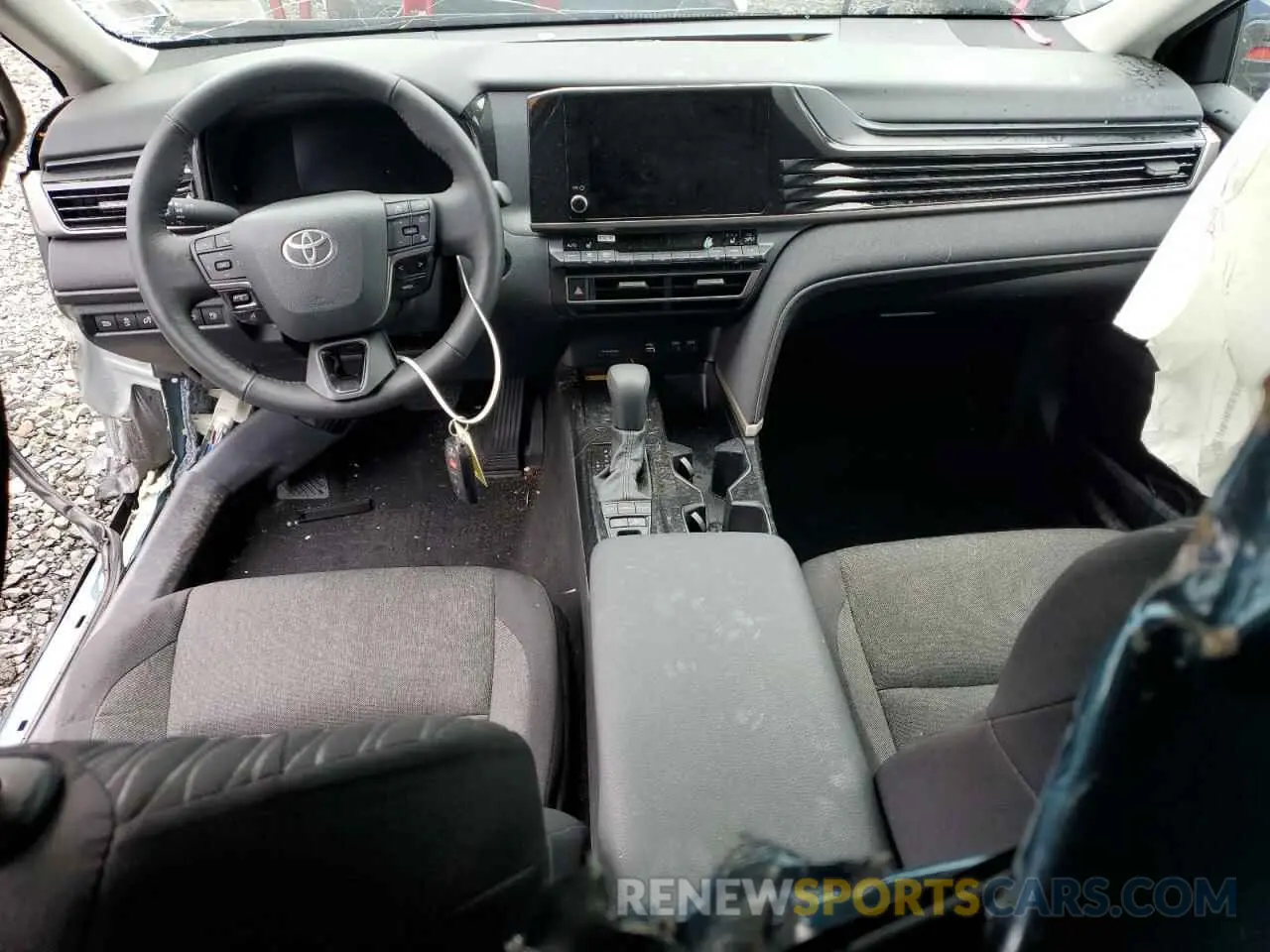 8 Фотография поврежденного автомобиля 4T1DBADK9SU521321 TOYOTA CAMRY 2025
