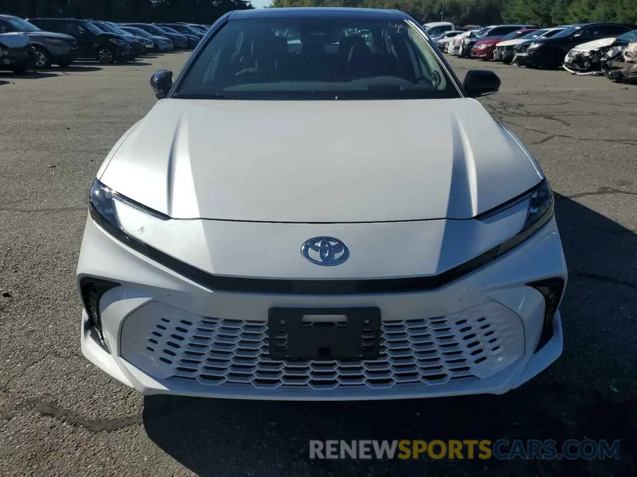 5 Фотография поврежденного автомобиля 4T1DBADKXSU003556 TOYOTA CAMRY 2025