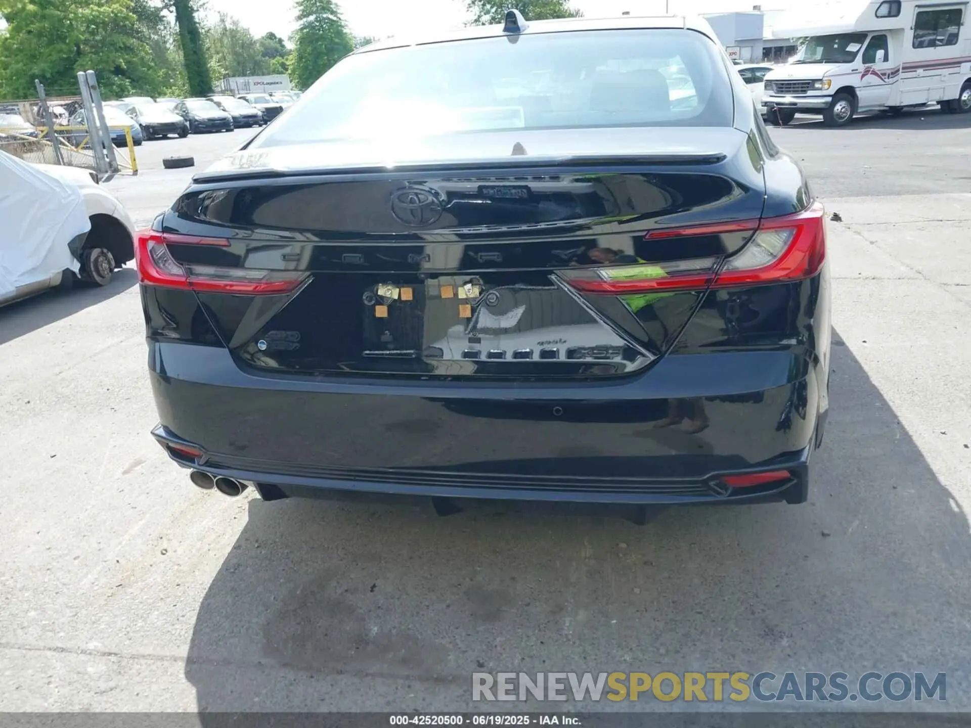 16 Photograph of a damaged car 4T1DBADKXSU501997 TOYOTA CAMRY 2025