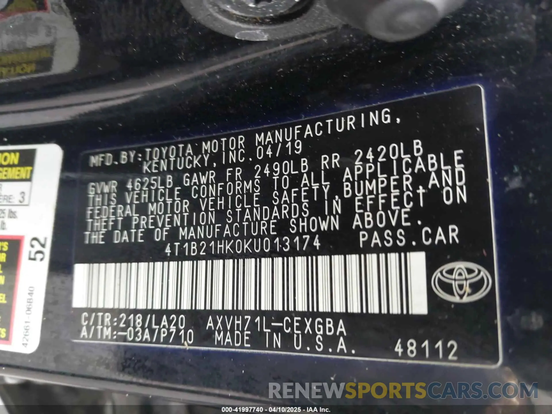 9 Фотография поврежденного автомобиля 4T1B21HK0KU013174 TOYOTA CAMRY HYBRID 2019
