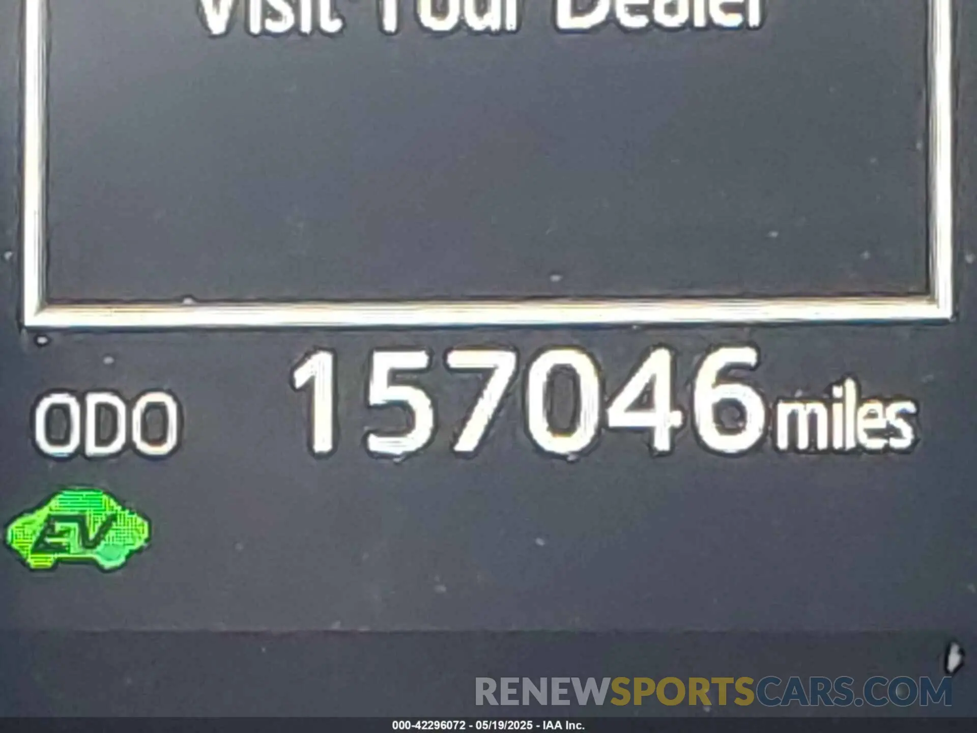 16 Photograph of a damaged car 4T1B21HK1KU521525 TOYOTA CAMRY HYBRID 2019