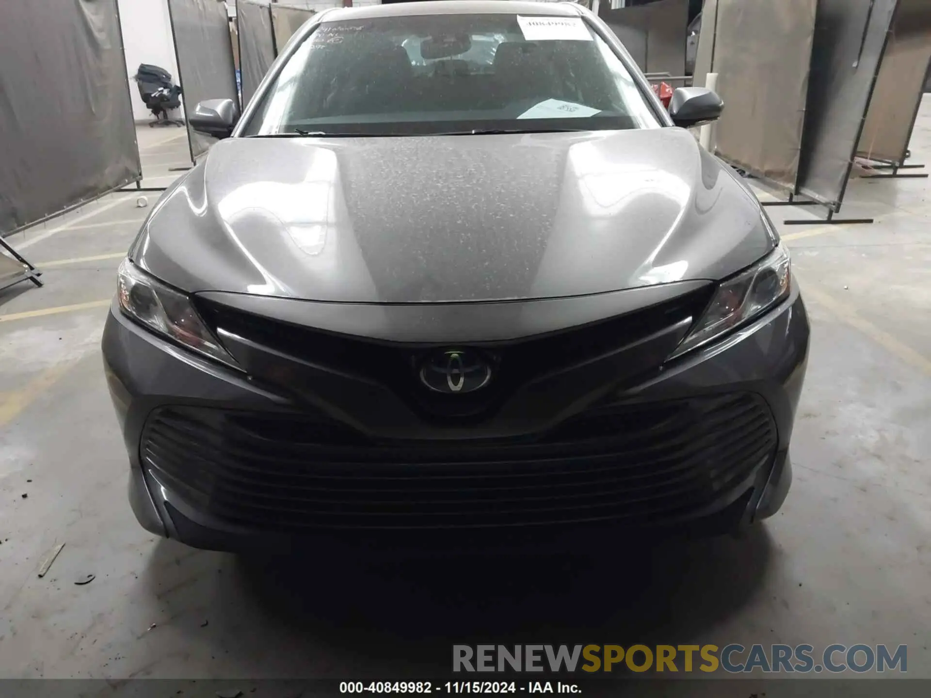 12 Photograph of a damaged car 4T1B21HK3KU010298 TOYOTA CAMRY HYBRID 2019