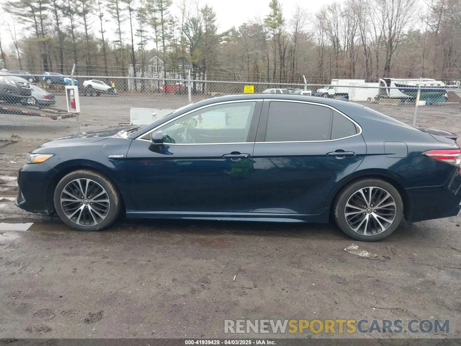 14 Фотография поврежденного автомобиля 4T1B21HK3KU012648 TOYOTA CAMRY HYBRID 2019