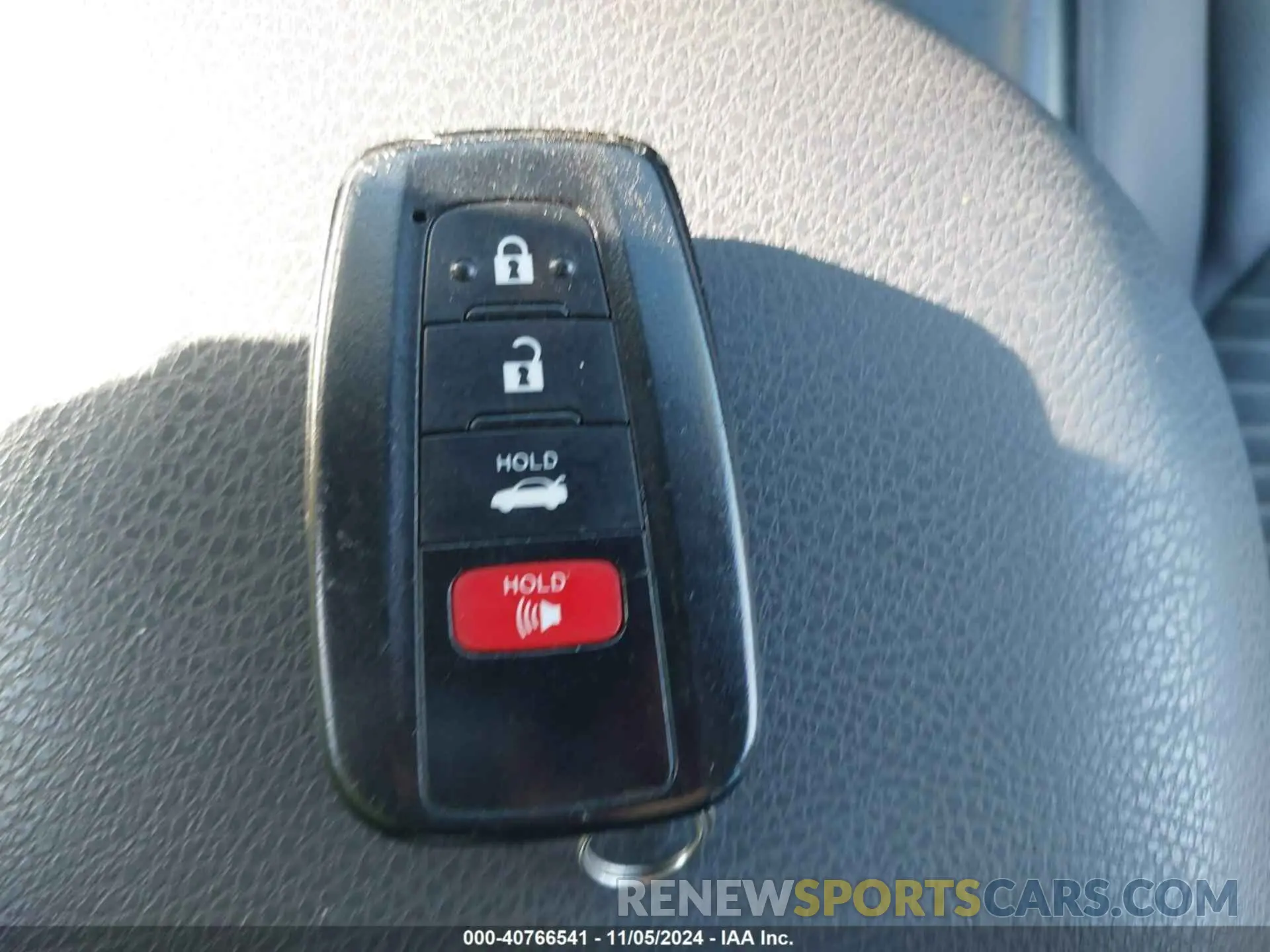 11 Фотография поврежденного автомобиля 4T1B21HK8KU014489 TOYOTA CAMRY HYBRID 2019
