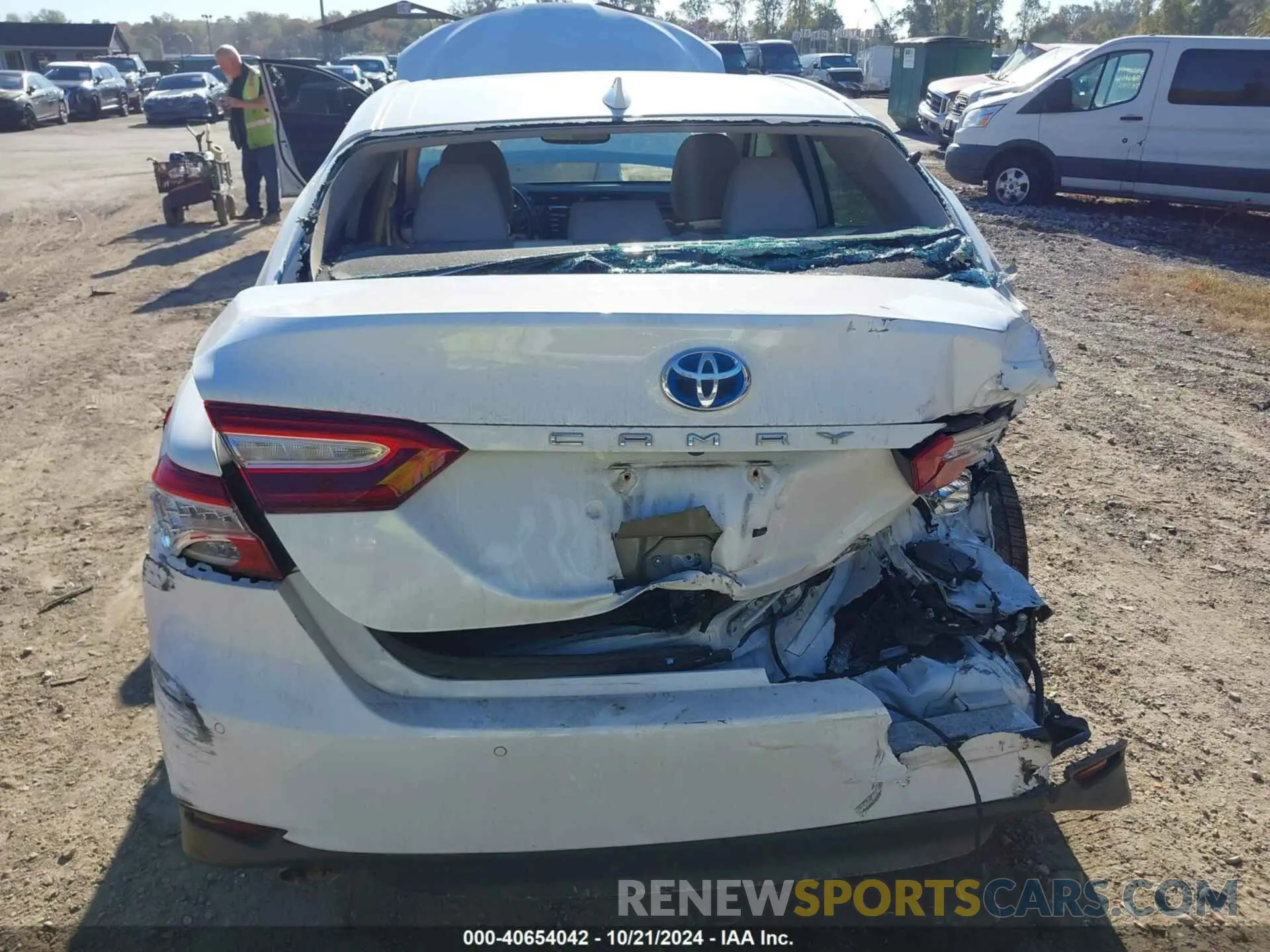 6 Фотография поврежденного автомобиля 4T1B21HK8KU511025 TOYOTA CAMRY HYBRID 2019