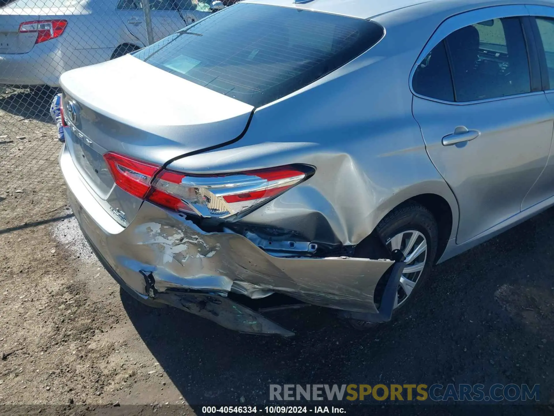 6 Photograph of a damaged car 4T1B31HK0KU514076 TOYOTA CAMRY HYBRID 2019