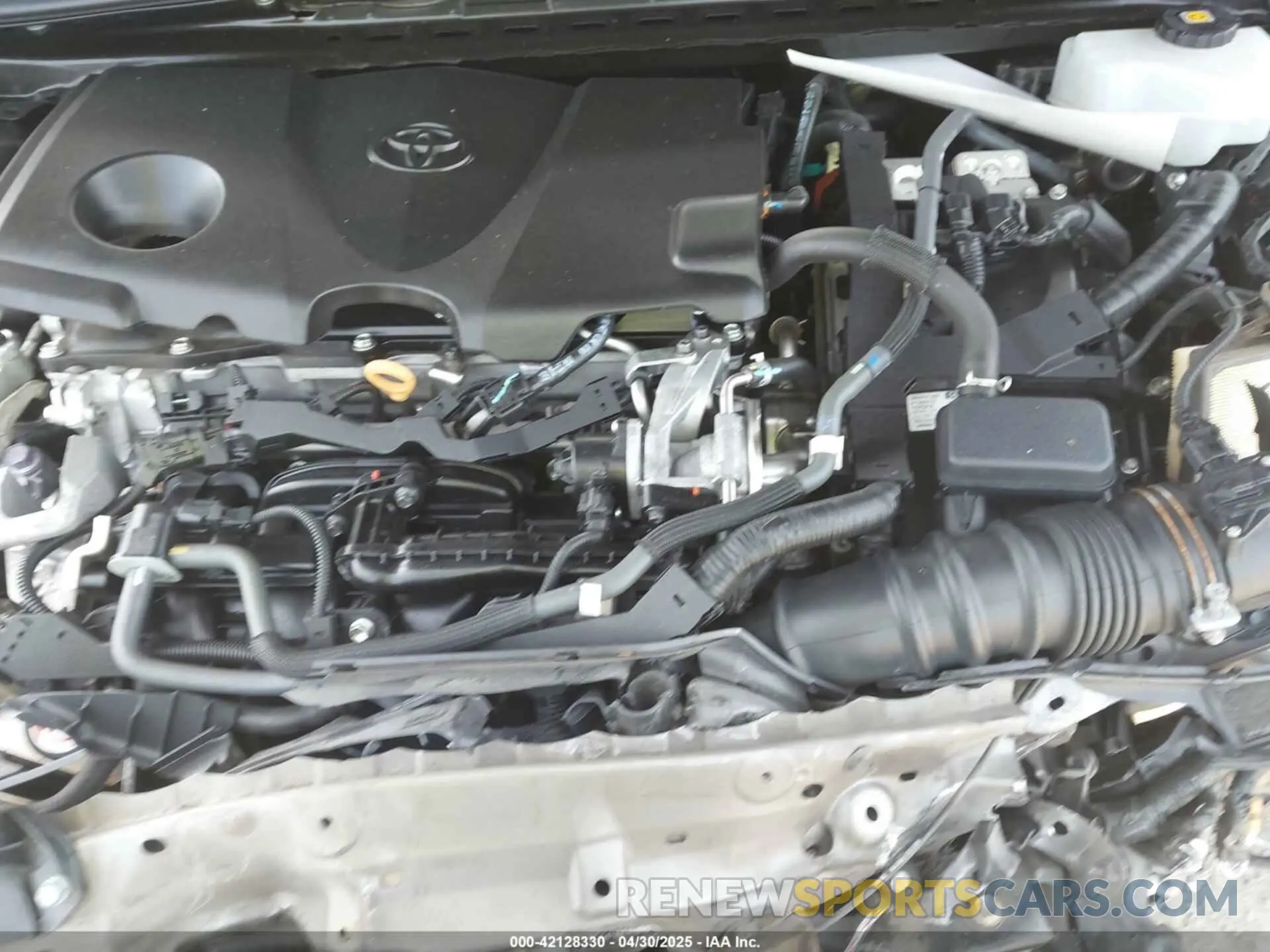 10 Photograph of a damaged car 4T1B31HK4KU008573 TOYOTA CAMRY HYBRID 2019