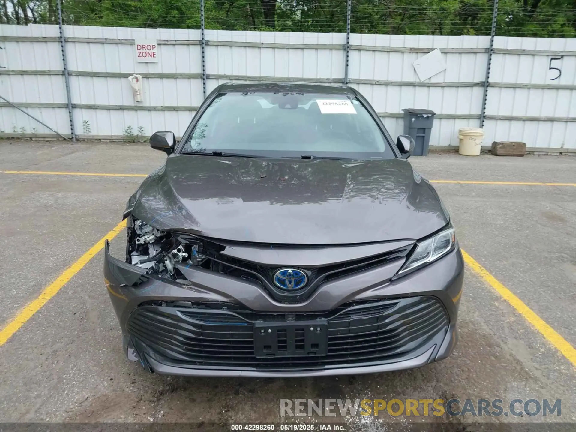 12 Photograph of a damaged car 4T1B31HK4KU511360 TOYOTA CAMRY HYBRID 2019
