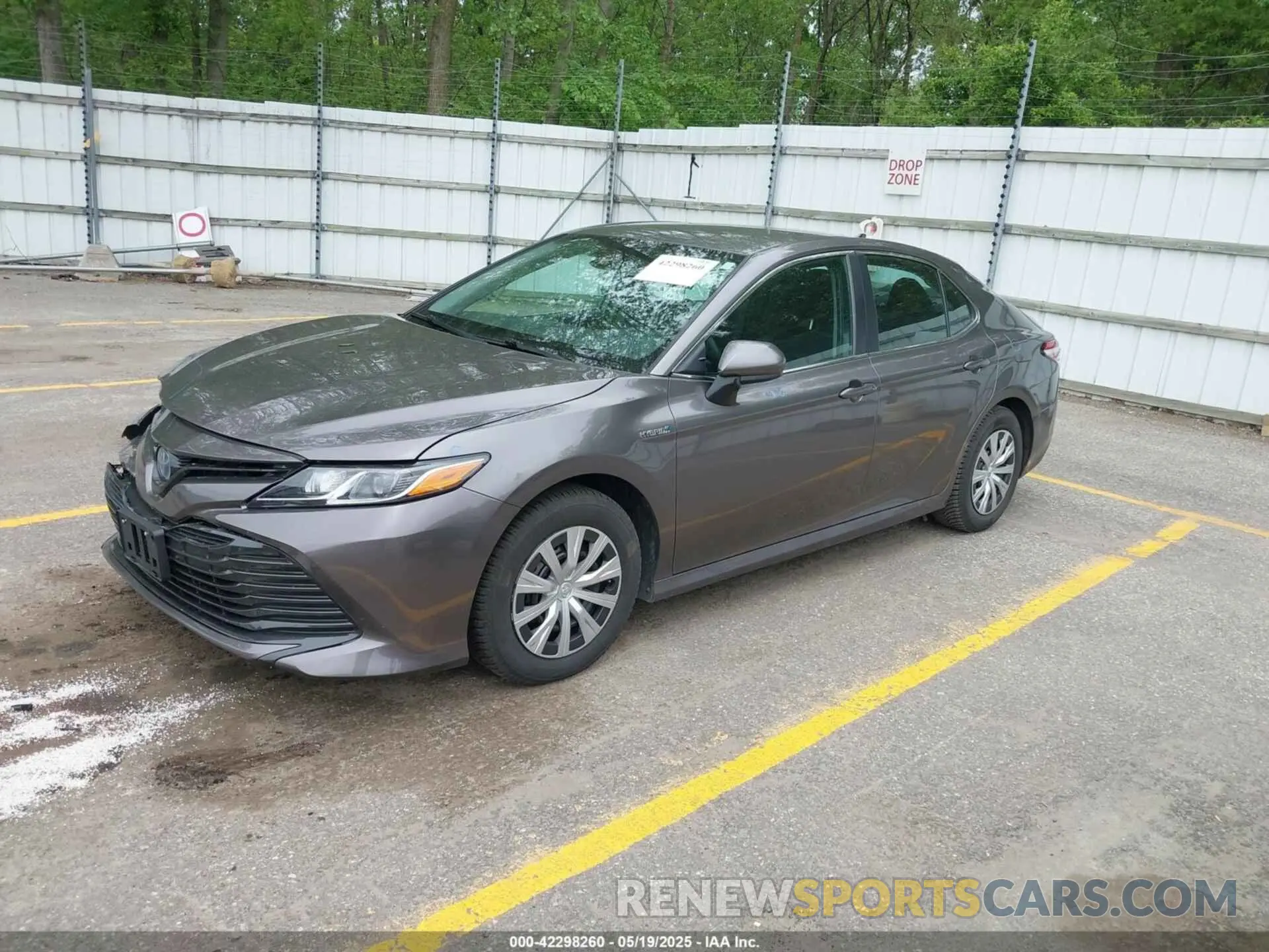2 Photograph of a damaged car 4T1B31HK4KU511360 TOYOTA CAMRY HYBRID 2019
