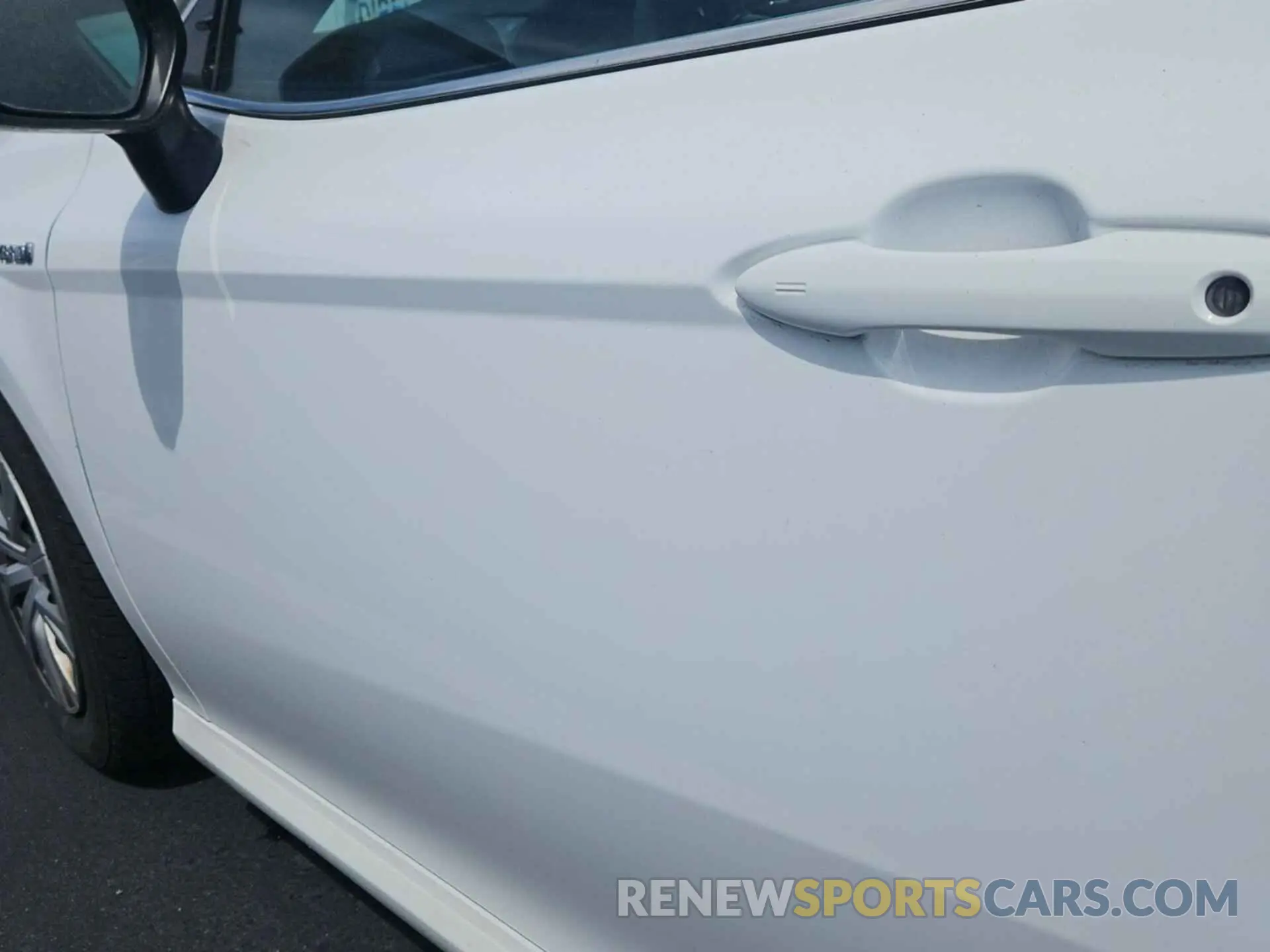 39 Фотография поврежденного автомобиля 4T1B31HK5KU512856 TOYOTA CAMRY HYBRID 2019