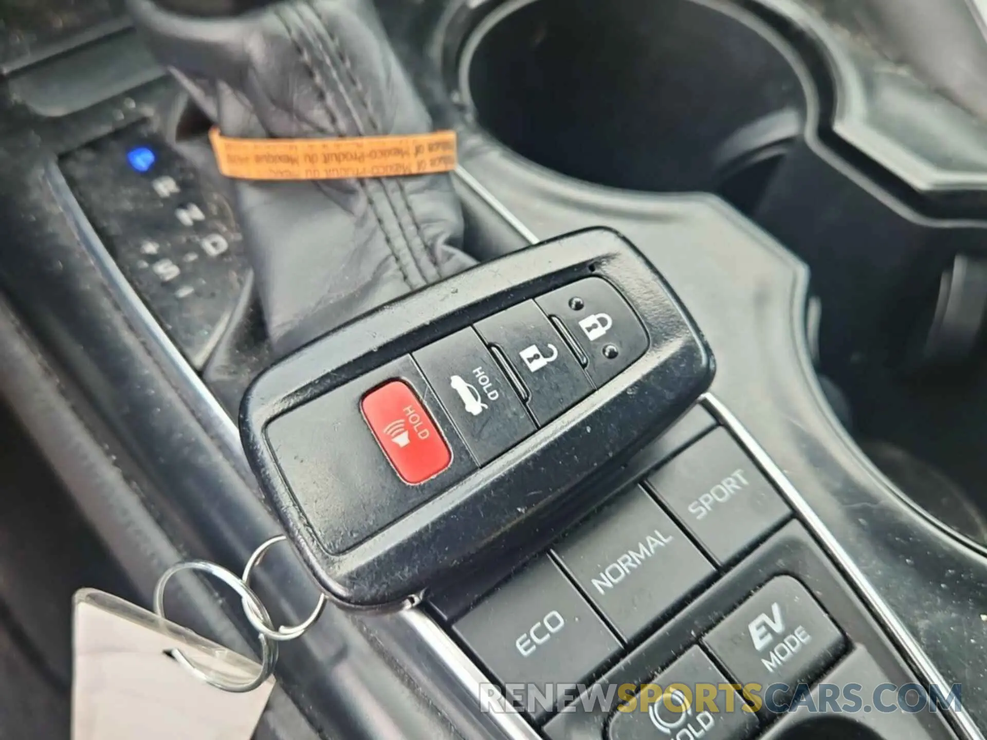 40 Фотография поврежденного автомобиля 4T1B31HK5KU512856 TOYOTA CAMRY HYBRID 2019