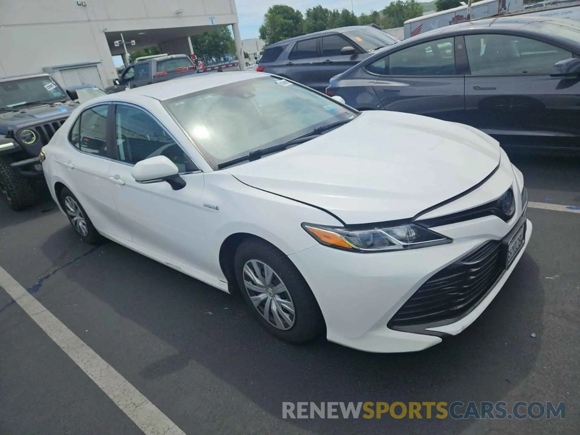6 Фотография поврежденного автомобиля 4T1B31HK5KU512856 TOYOTA CAMRY HYBRID 2019