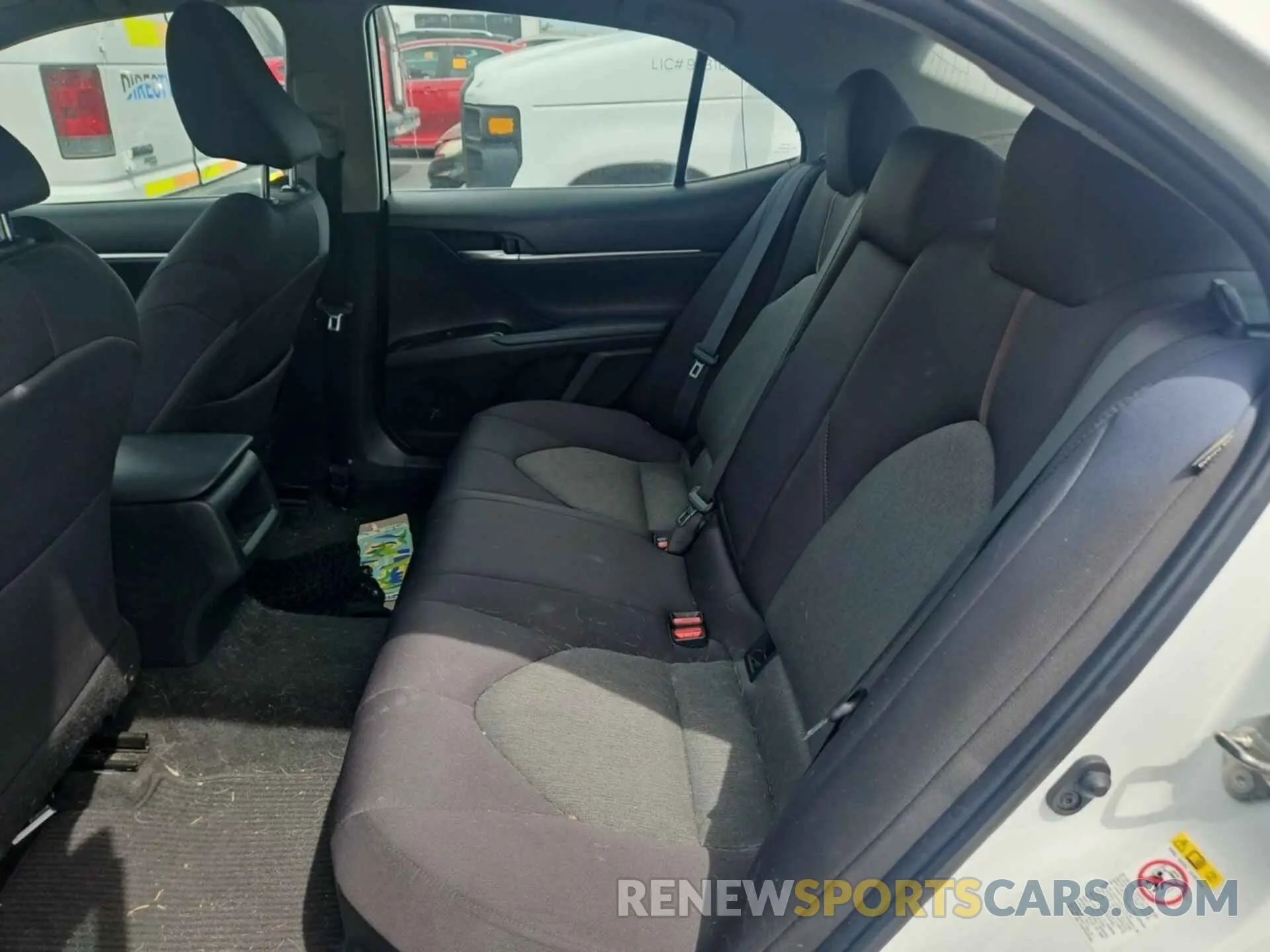 8 Фотография поврежденного автомобиля 4T1B31HK5KU512856 TOYOTA CAMRY HYBRID 2019