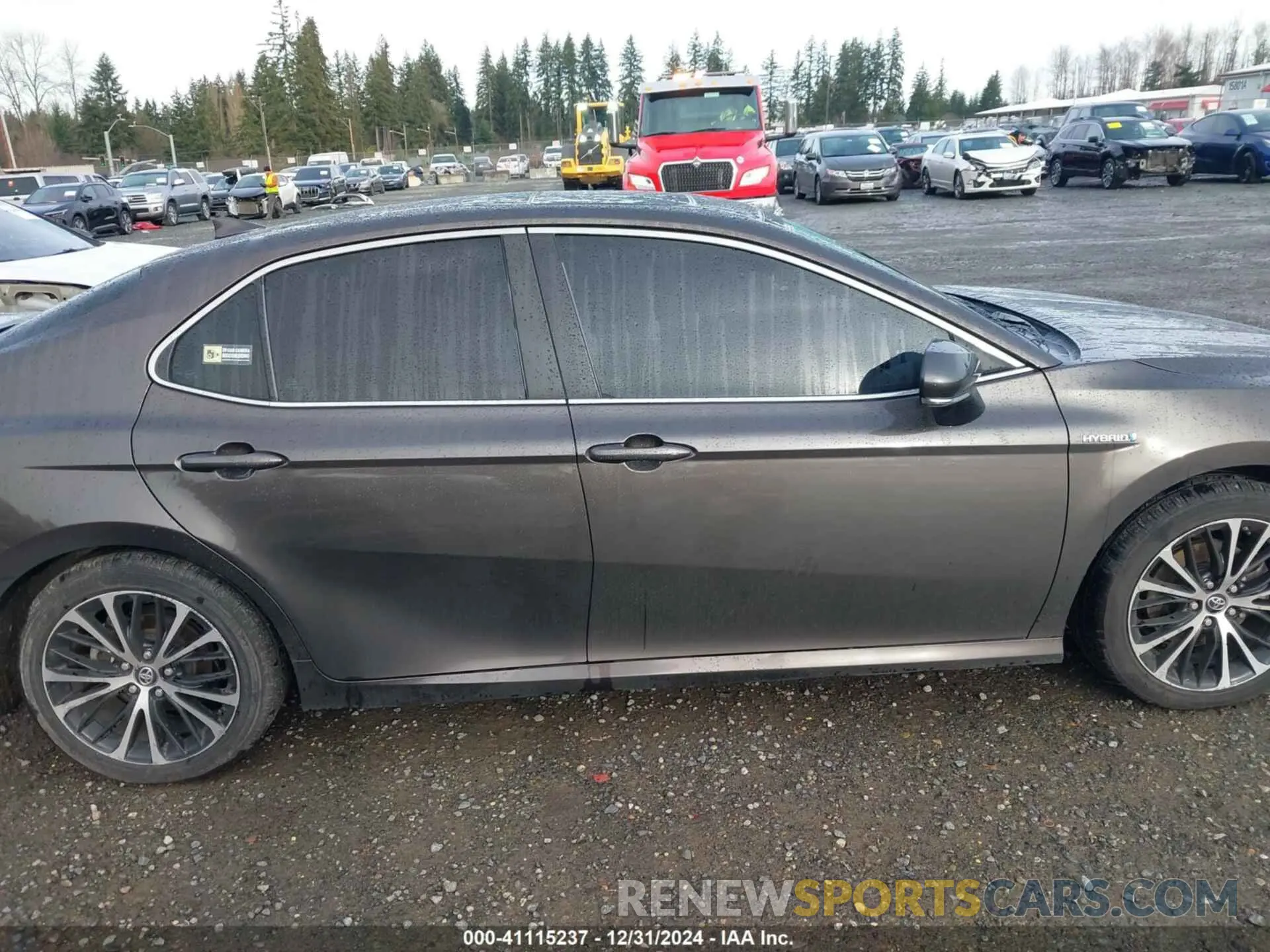 14 Photograph of a damaged car 4T1B31HK7KU510199 TOYOTA CAMRY HYBRID 2019